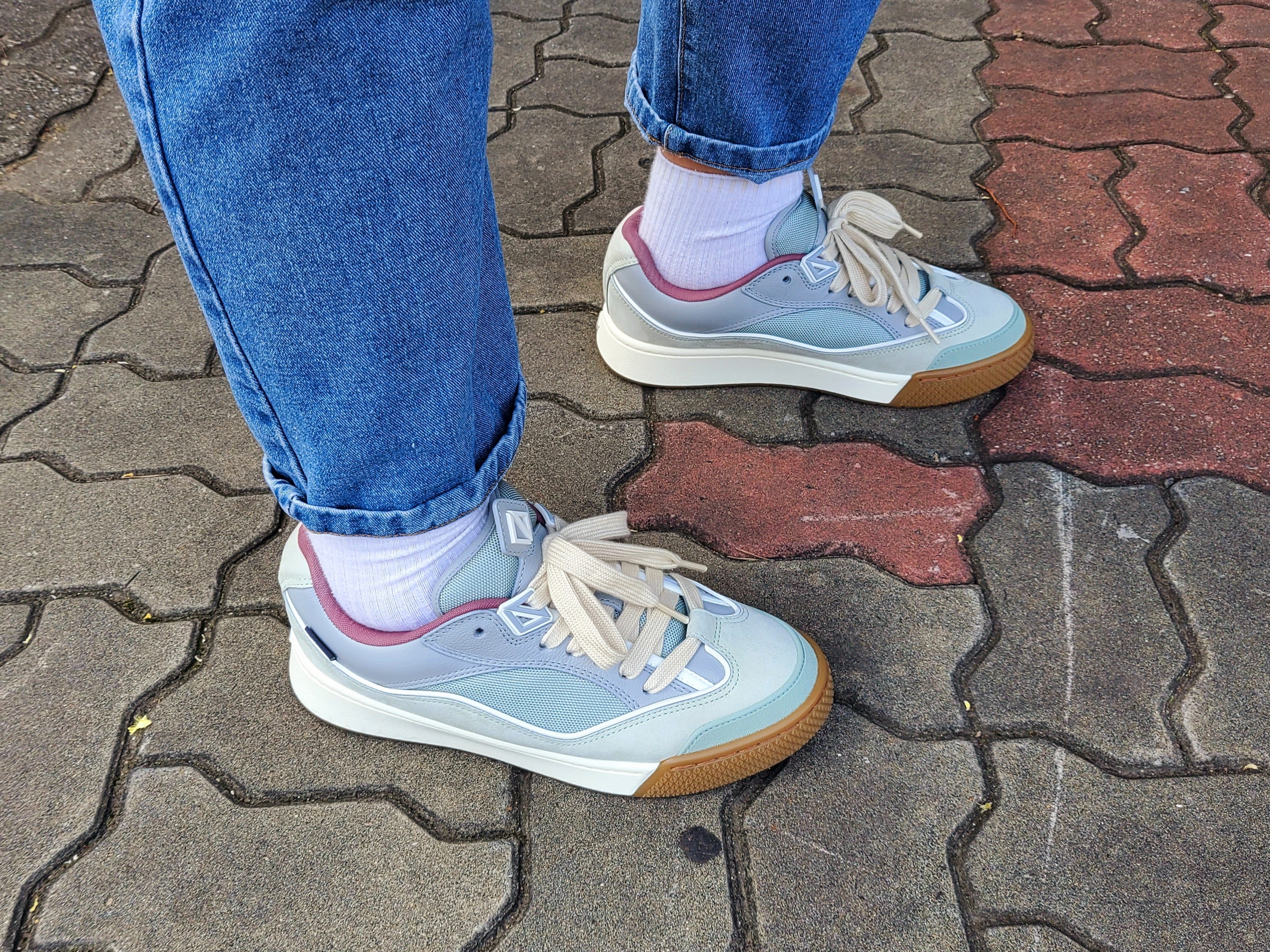 Dior x Cactus Jack B713 Sneakers Grey Mint 착용 스타일