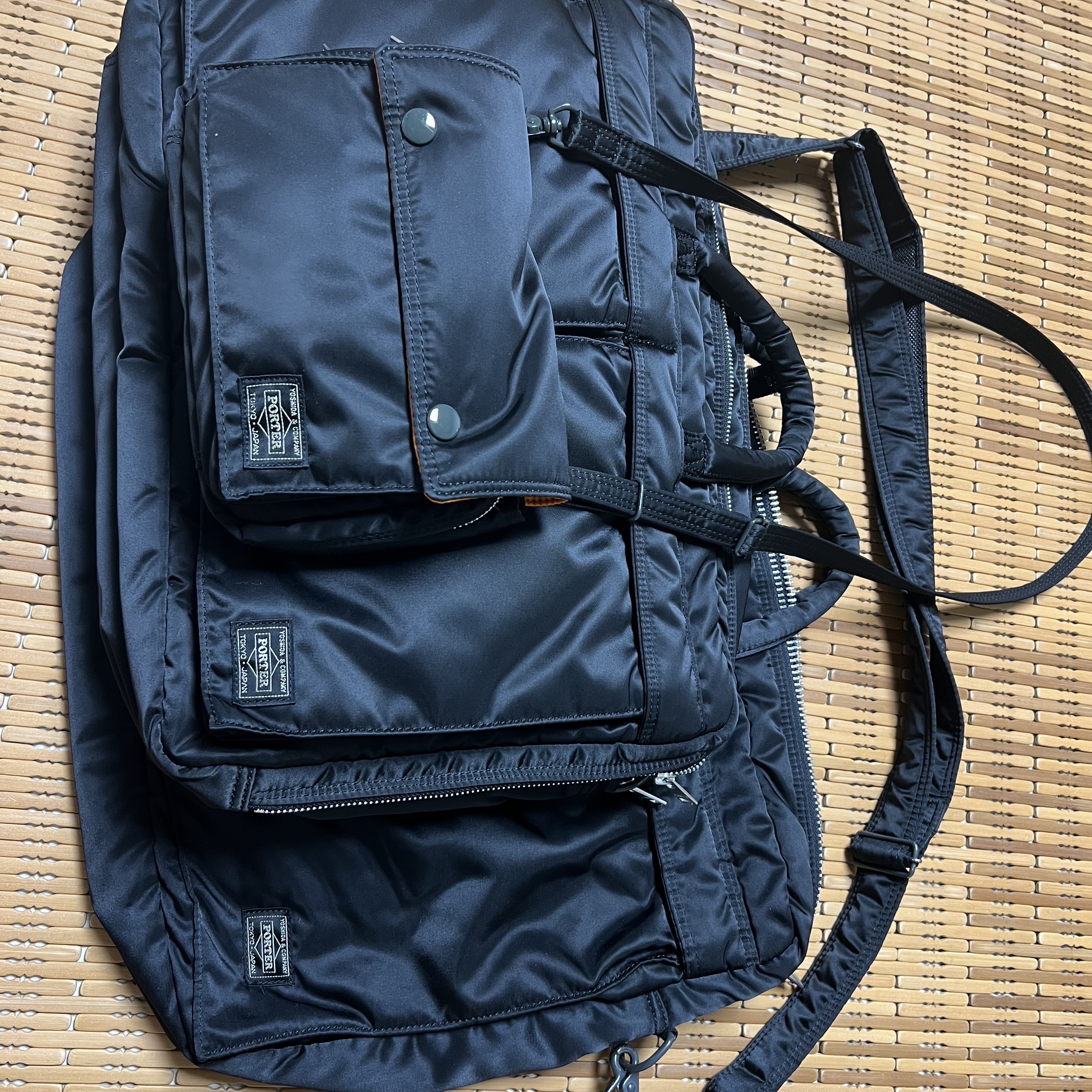 Porter Tanker Shoulder Bag Black, Porter Tanker 2Way Briefcase Black 착용 스타일