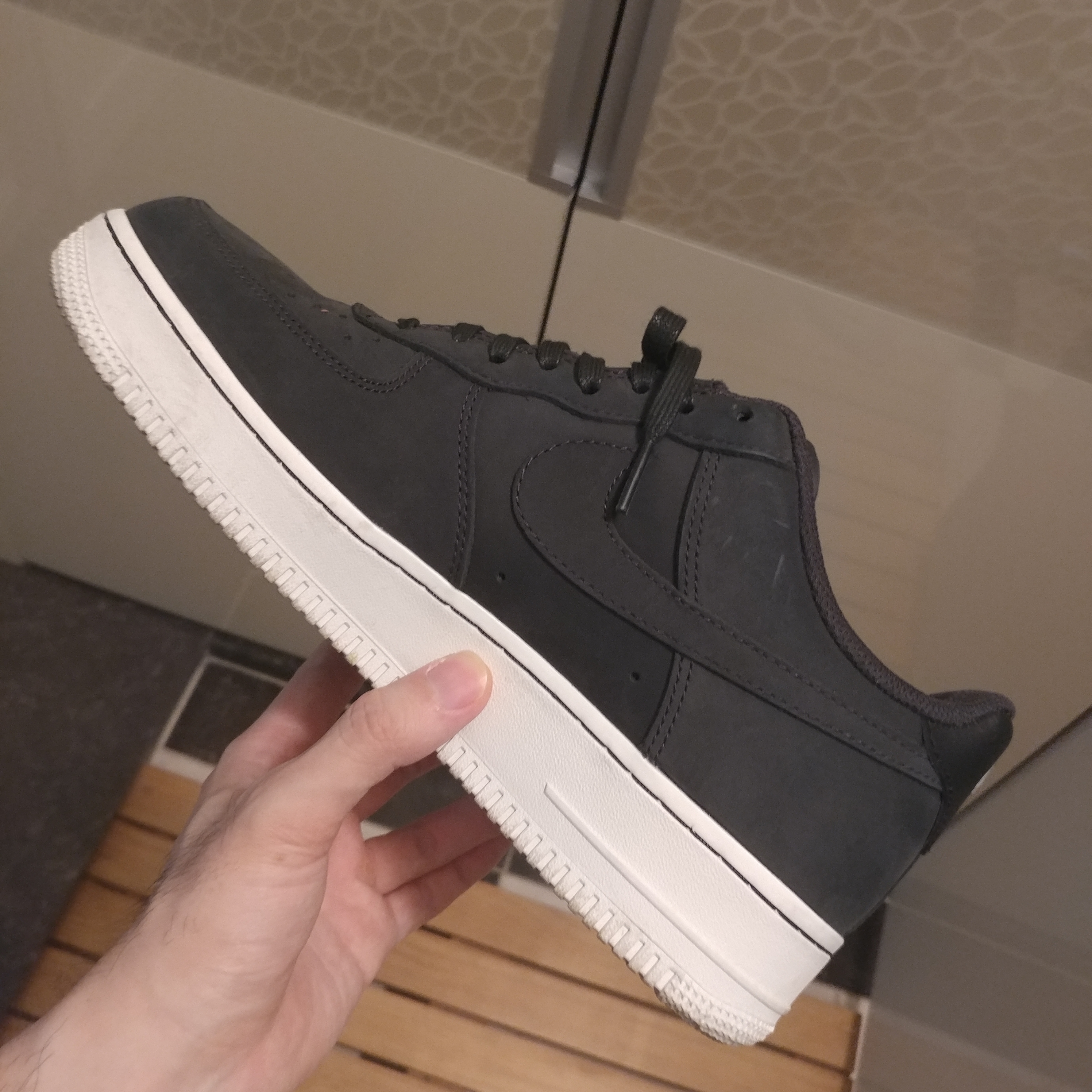 Nike Air Force 1 '07 LX Off Noir 착용 스타일 - 2
