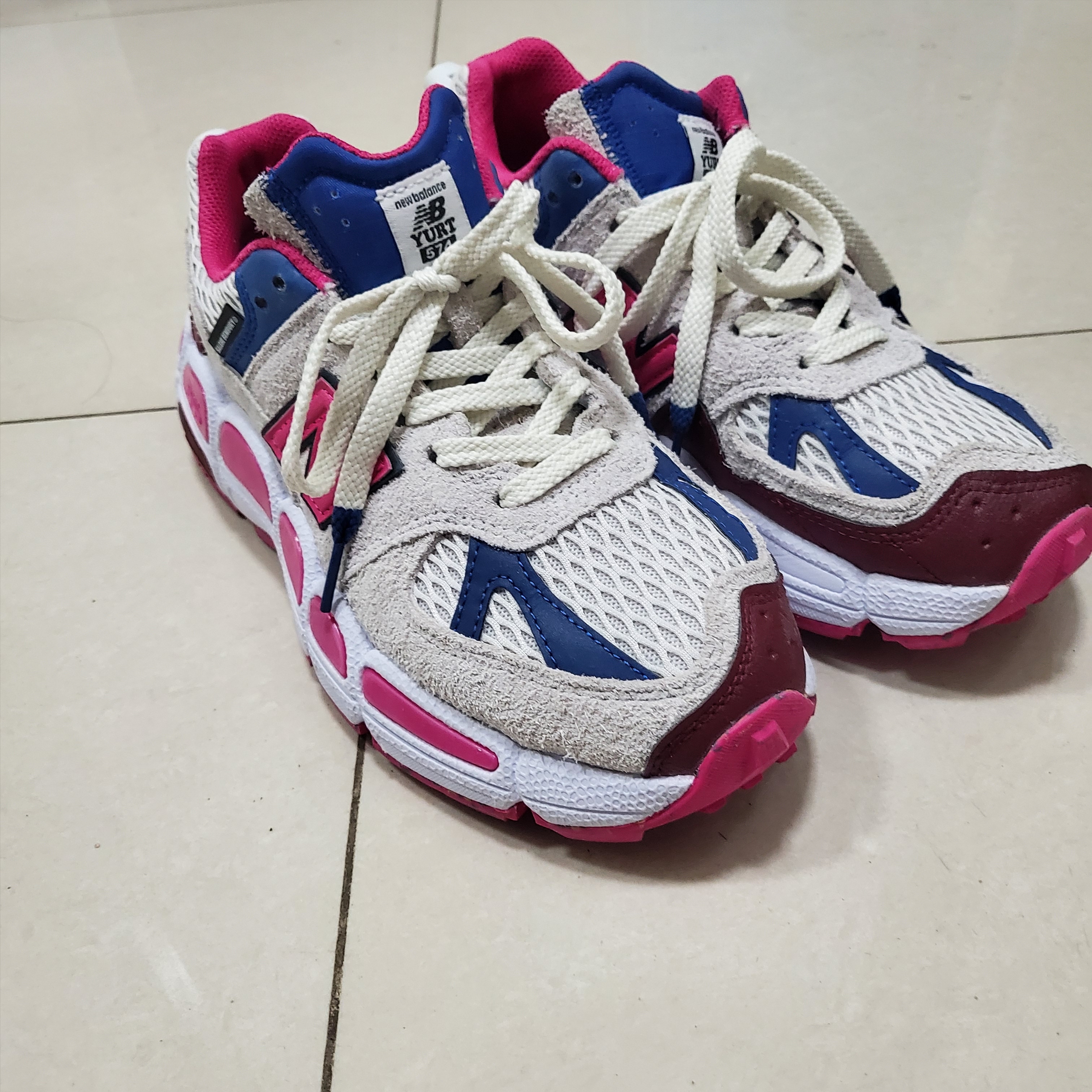 New Balance x Salehe Bembury 574 Yurt Pink Blue 착용 스타일