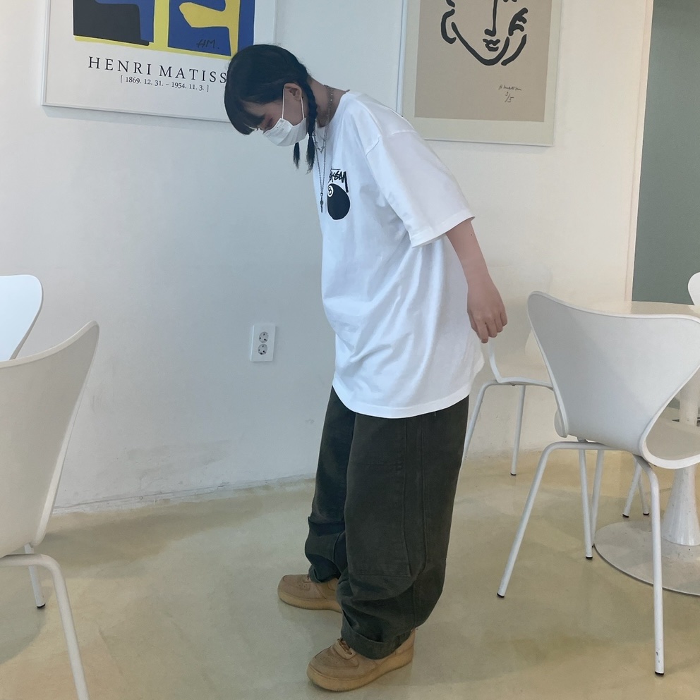 Nike Air Force 1 '07 WB Flax, Stussy 8 Ball T-Shirt White - 22SS 착용 스타일 - 3