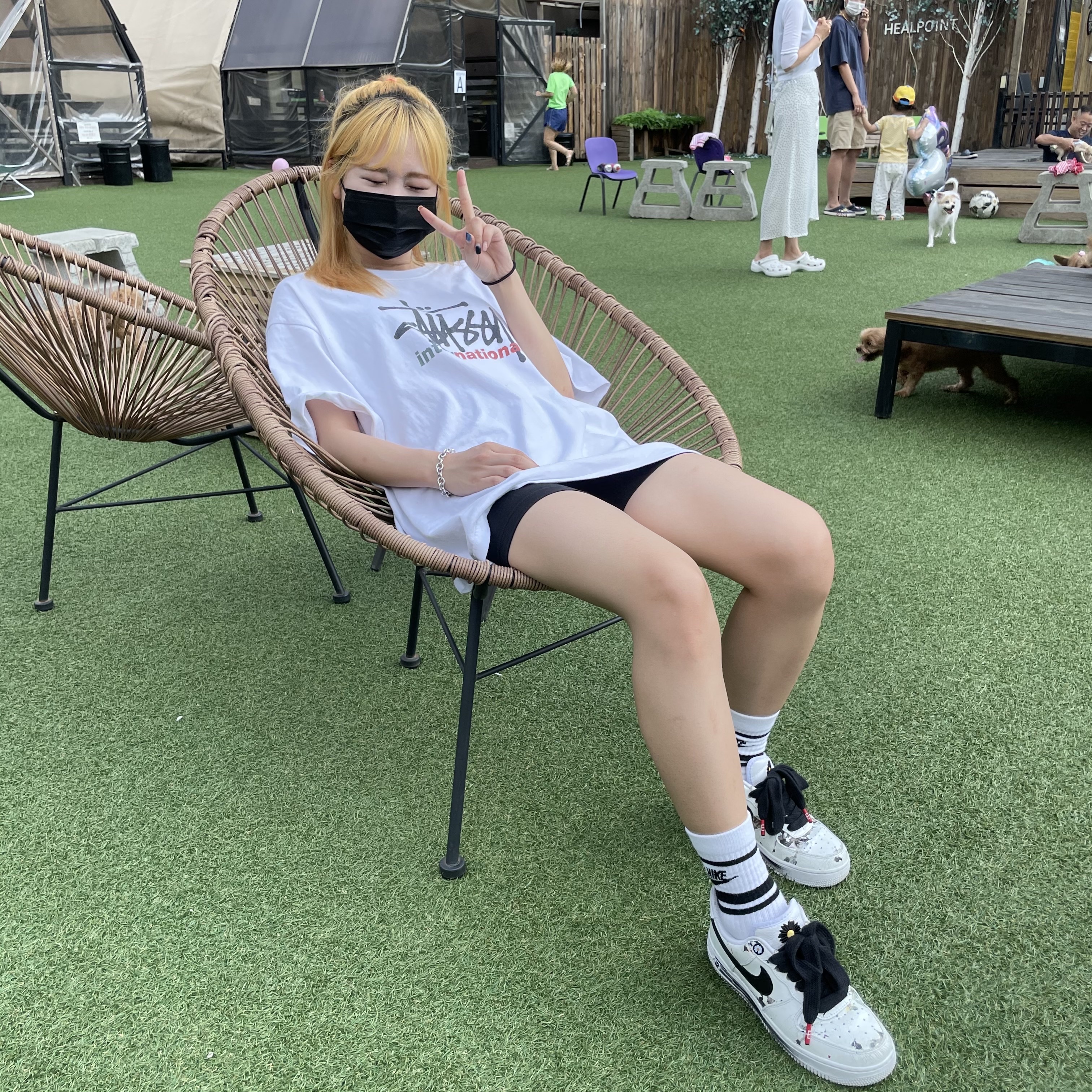 Nike x Peaceminusone Air Force 1 Low Para-Noise 2.0 착용 스타일