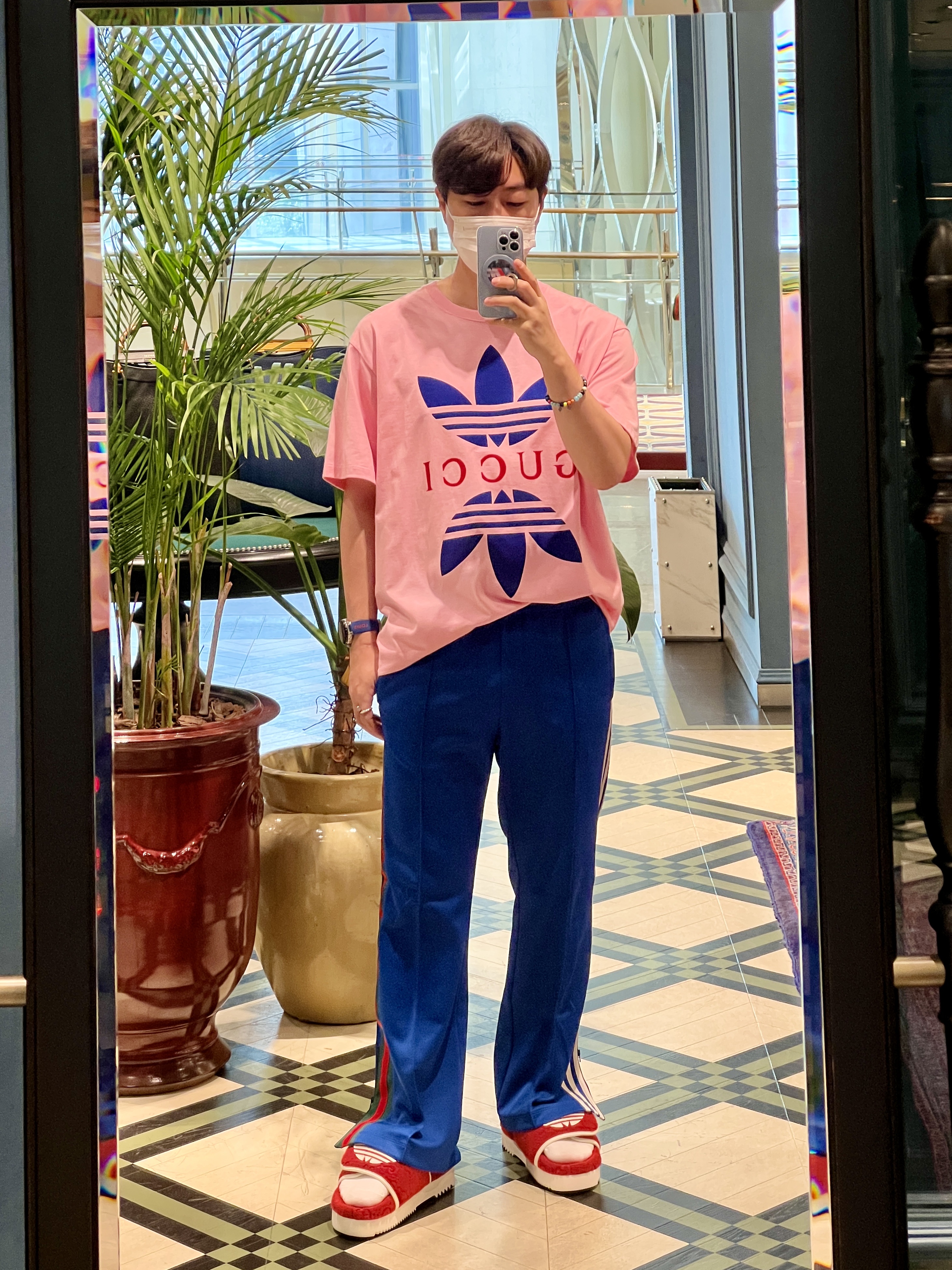 Gucci x Adidas Cotton Jersey T-Shirt White 착용 스타일 - 1