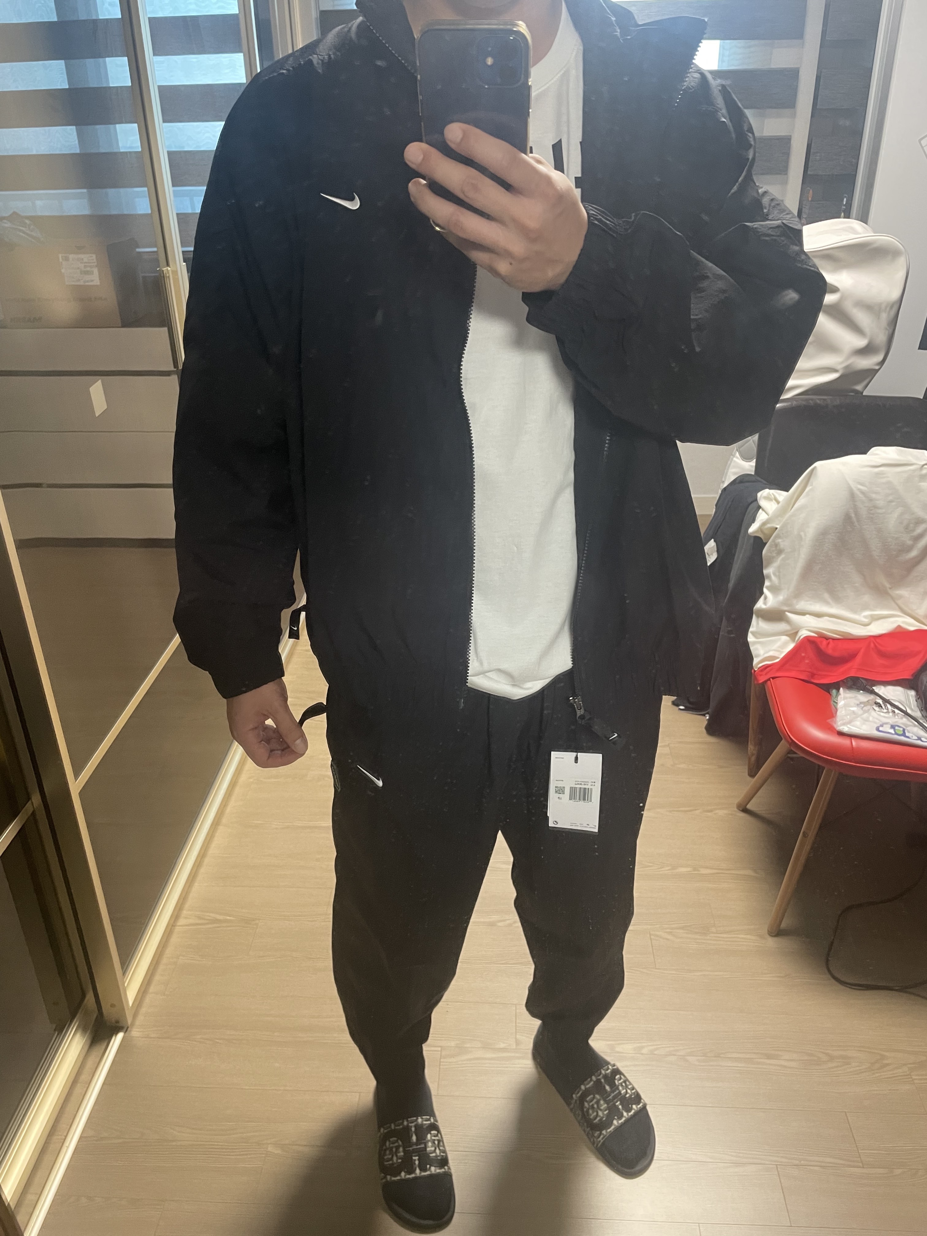 Nike NRG Solo Swoosh Woven Track Jacket Black - Asia, Nike NRG Solo Swoosh Woven Track Pants Black White - Asia 착용 스타일