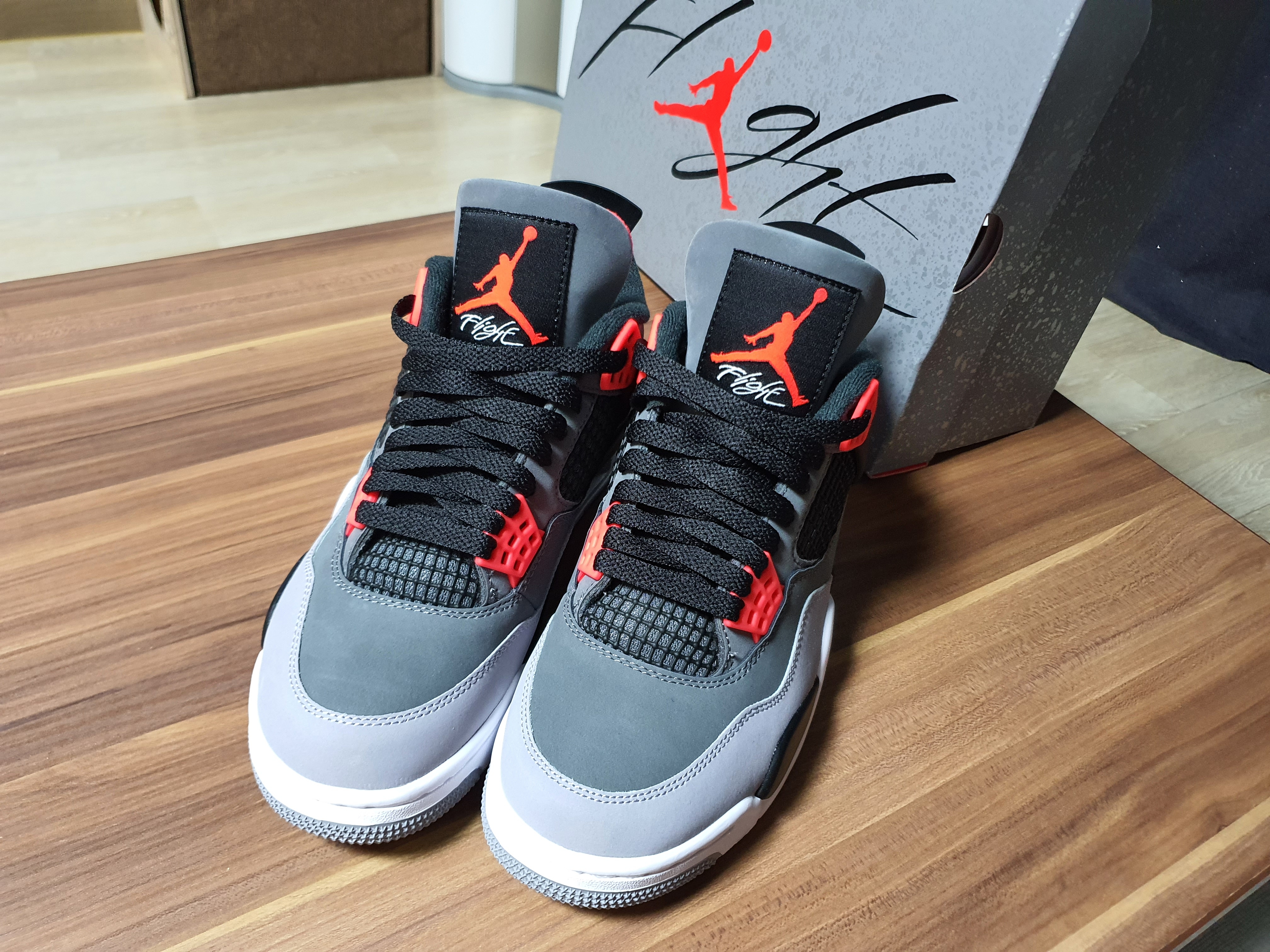 Jordan 4 Retro Infrared 착용 스타일 - 2