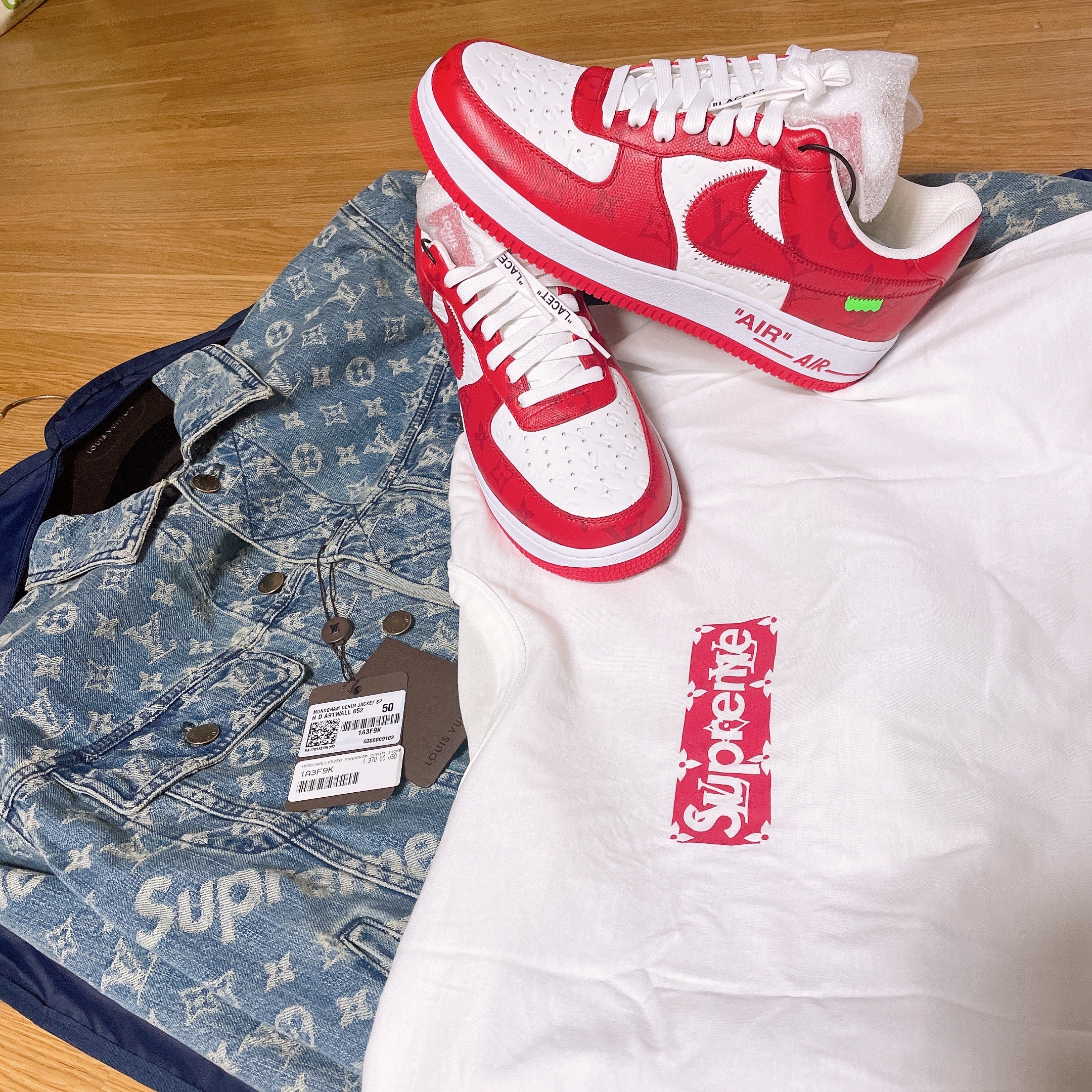 Louis Vuitton x Nike Air Force 1 Low by Virgil Abloh White Comet Red 착용 스타일