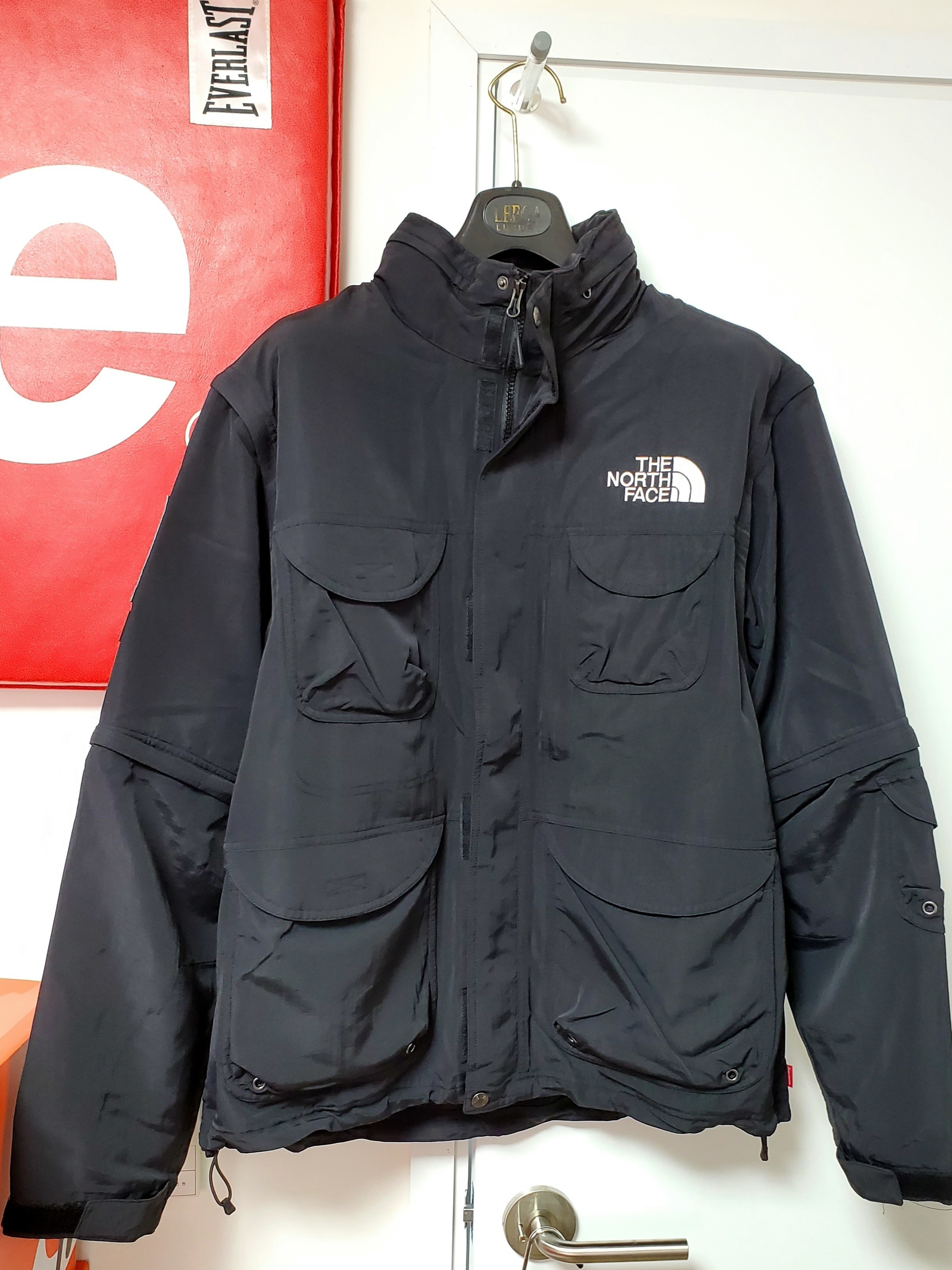 Supreme x The North Face Trekking Convertible Jacket Black - 22SS 착용 스타일