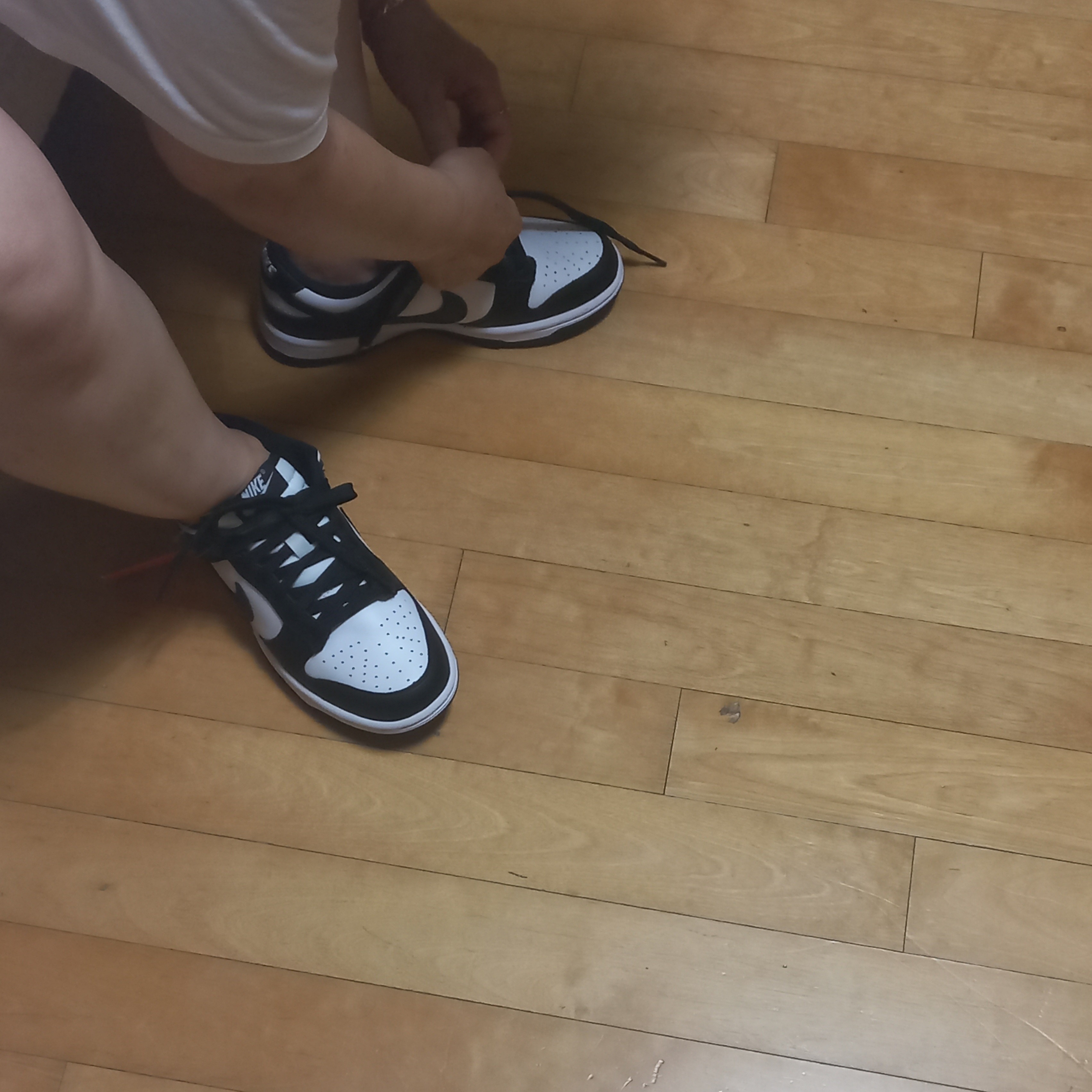 (W) Nike Dunk Low Black 착용 스타일 - 3