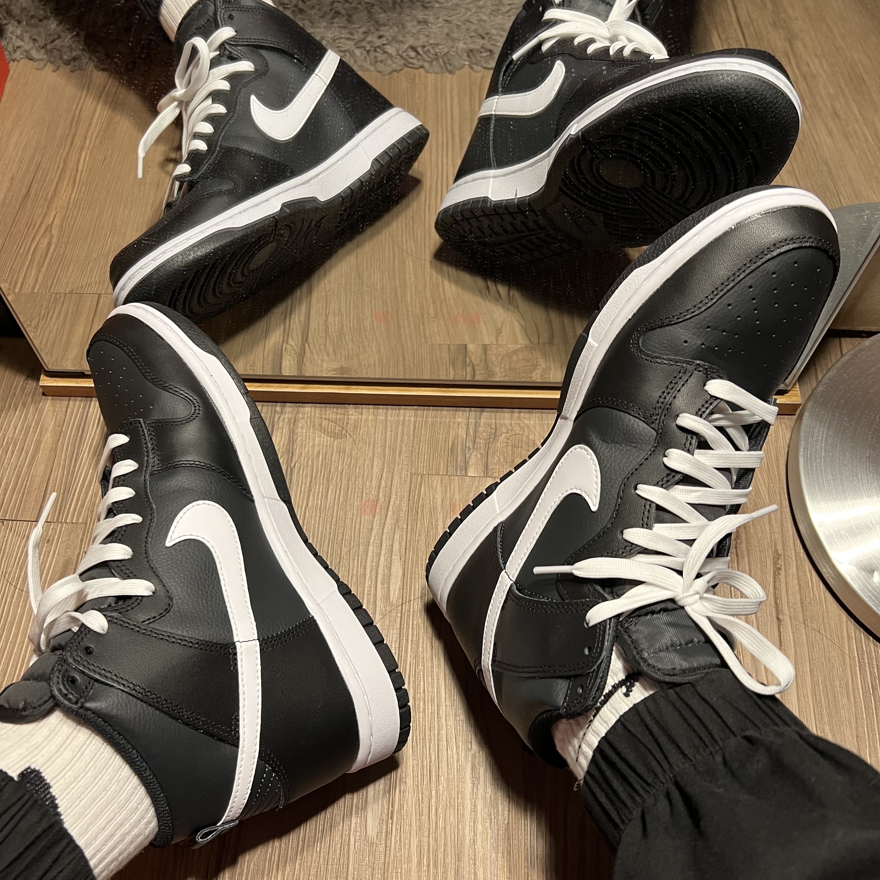 Nike Dunk High Retro Anthracite White Black 착용 스타일