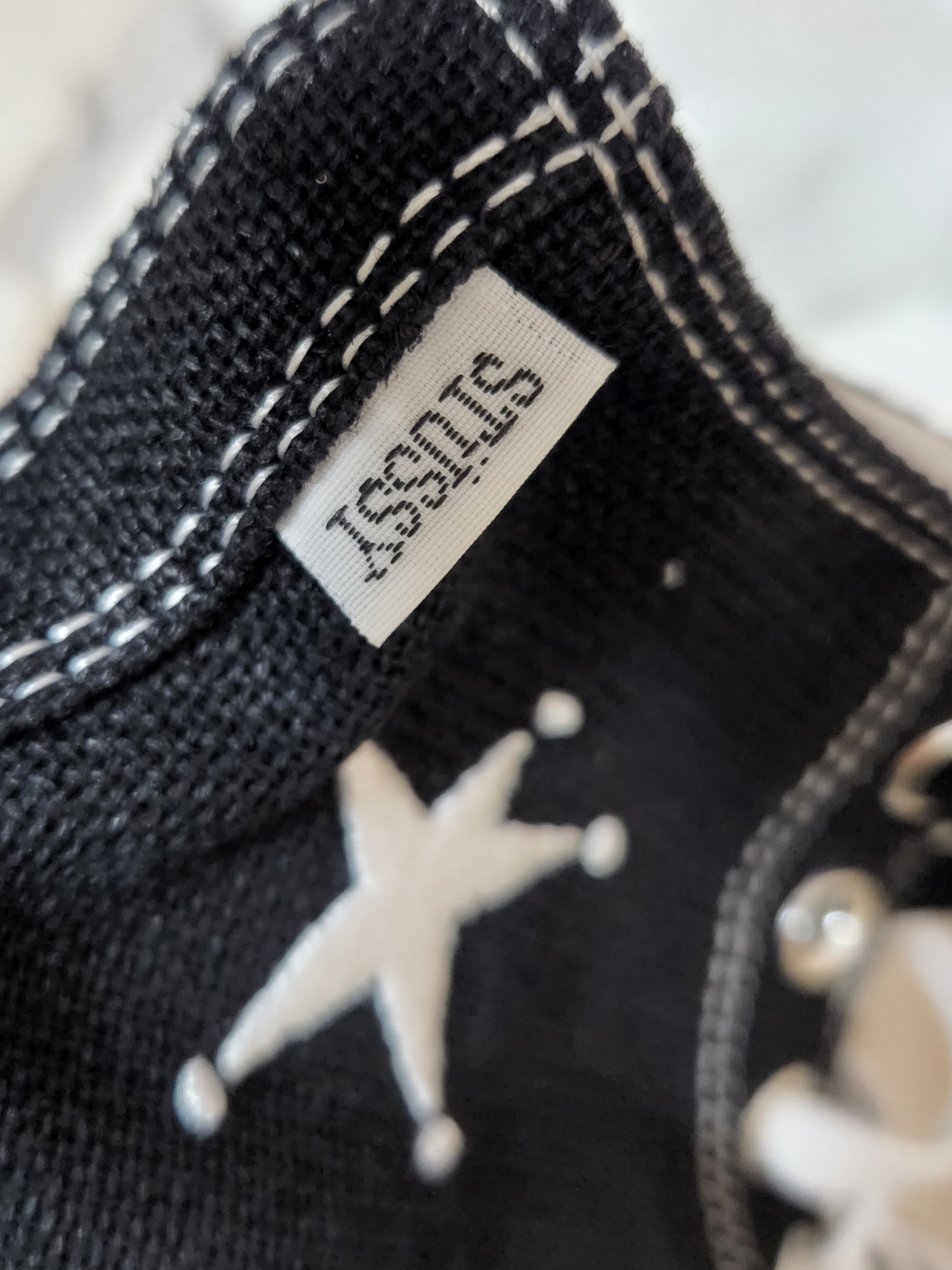 Converse x Stussy Chuck 70 High Black 착용 스타일 - 4
