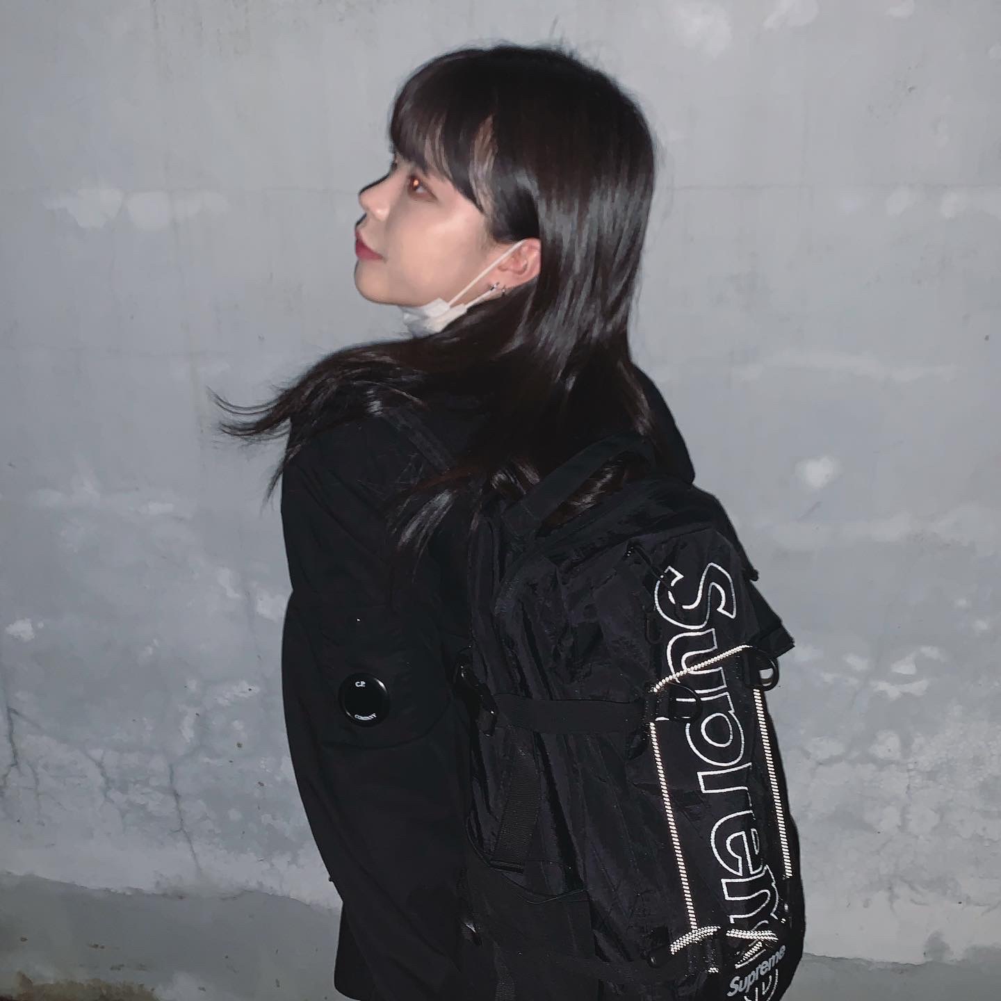 Supreme Backpack Black - 20SS 착용 스타일