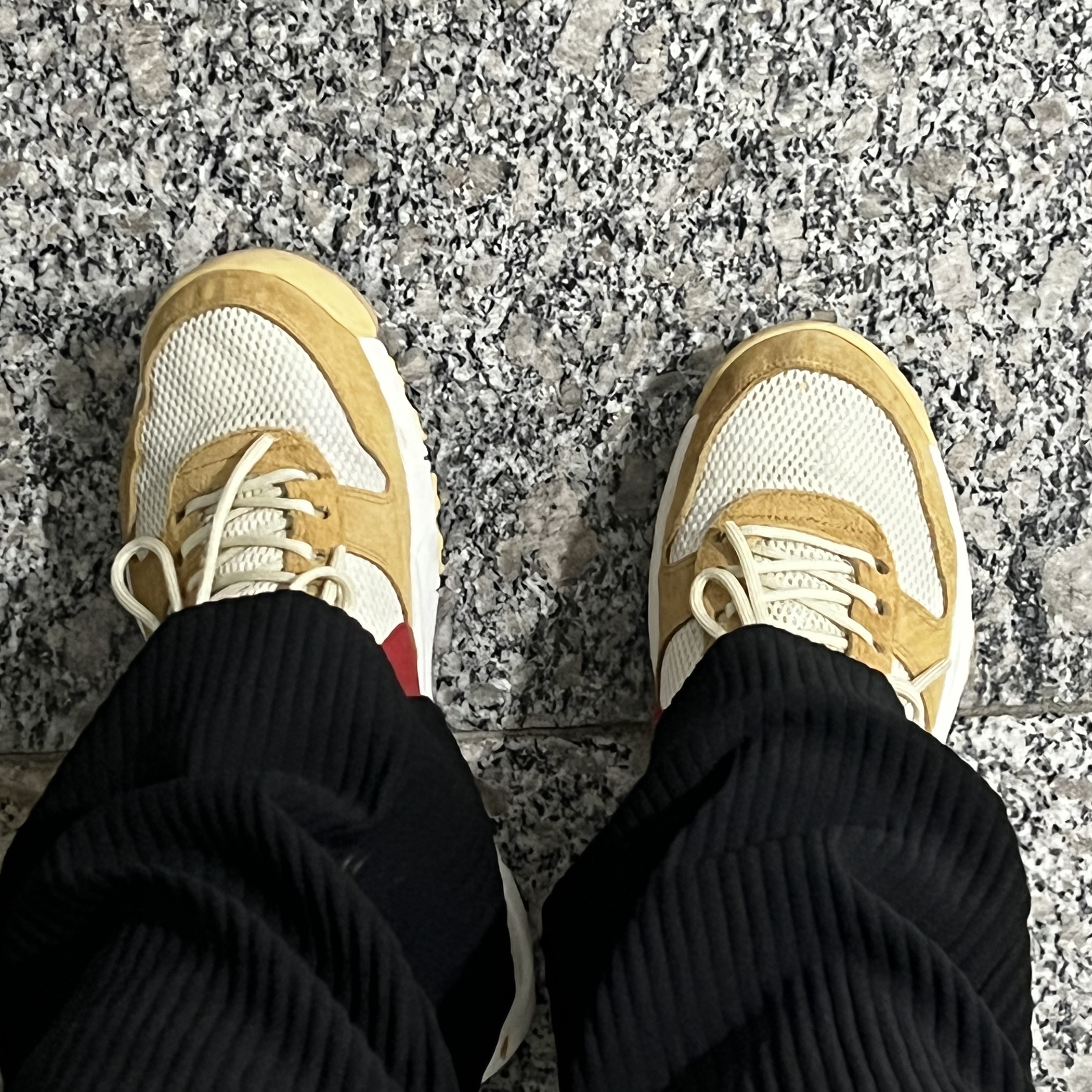 Nike x Tom Sachs Mars Yard Shoe 2.0 Space Camp 착용 스타일