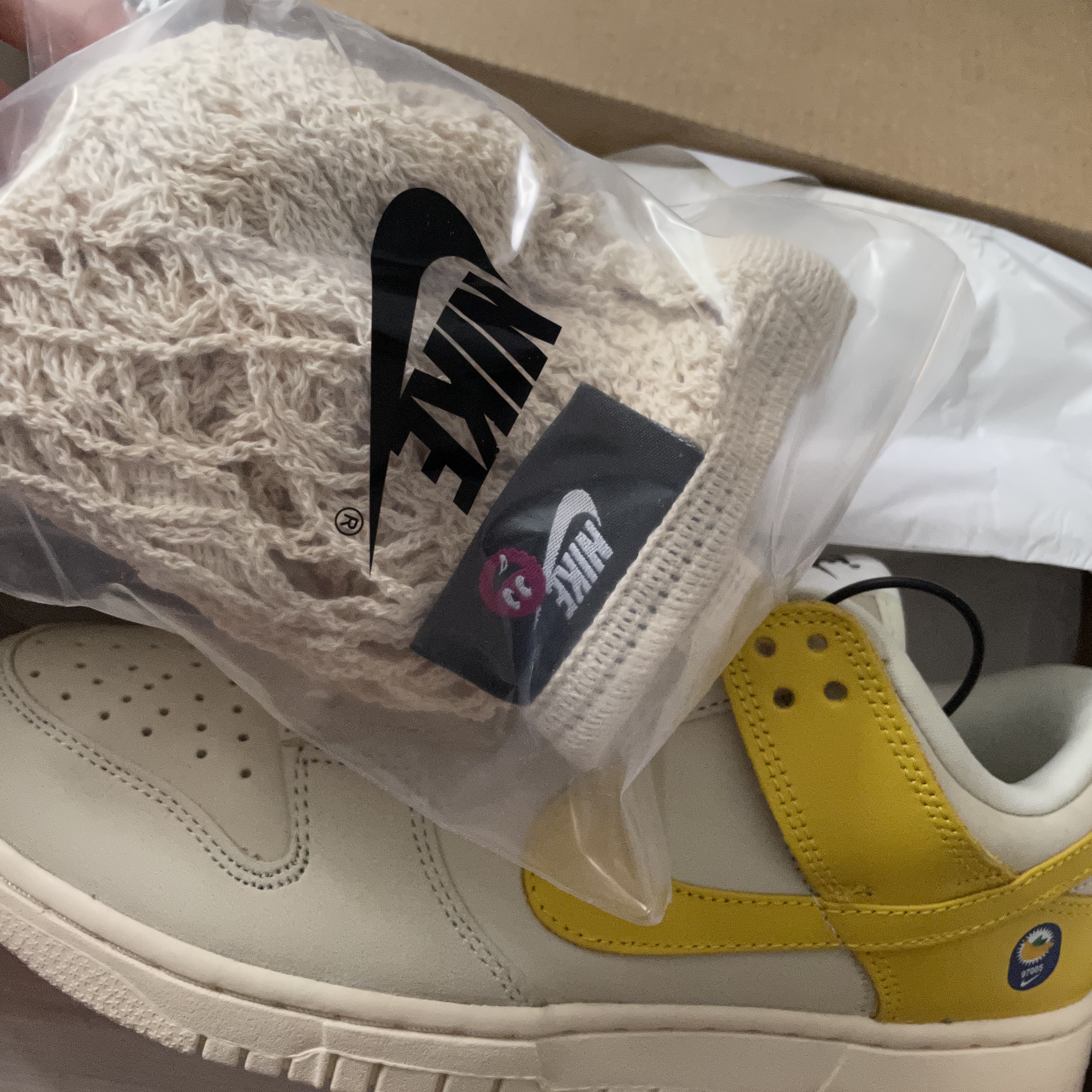 (W) Nike Dunk Low LX Banana 착용 스타일 - 2