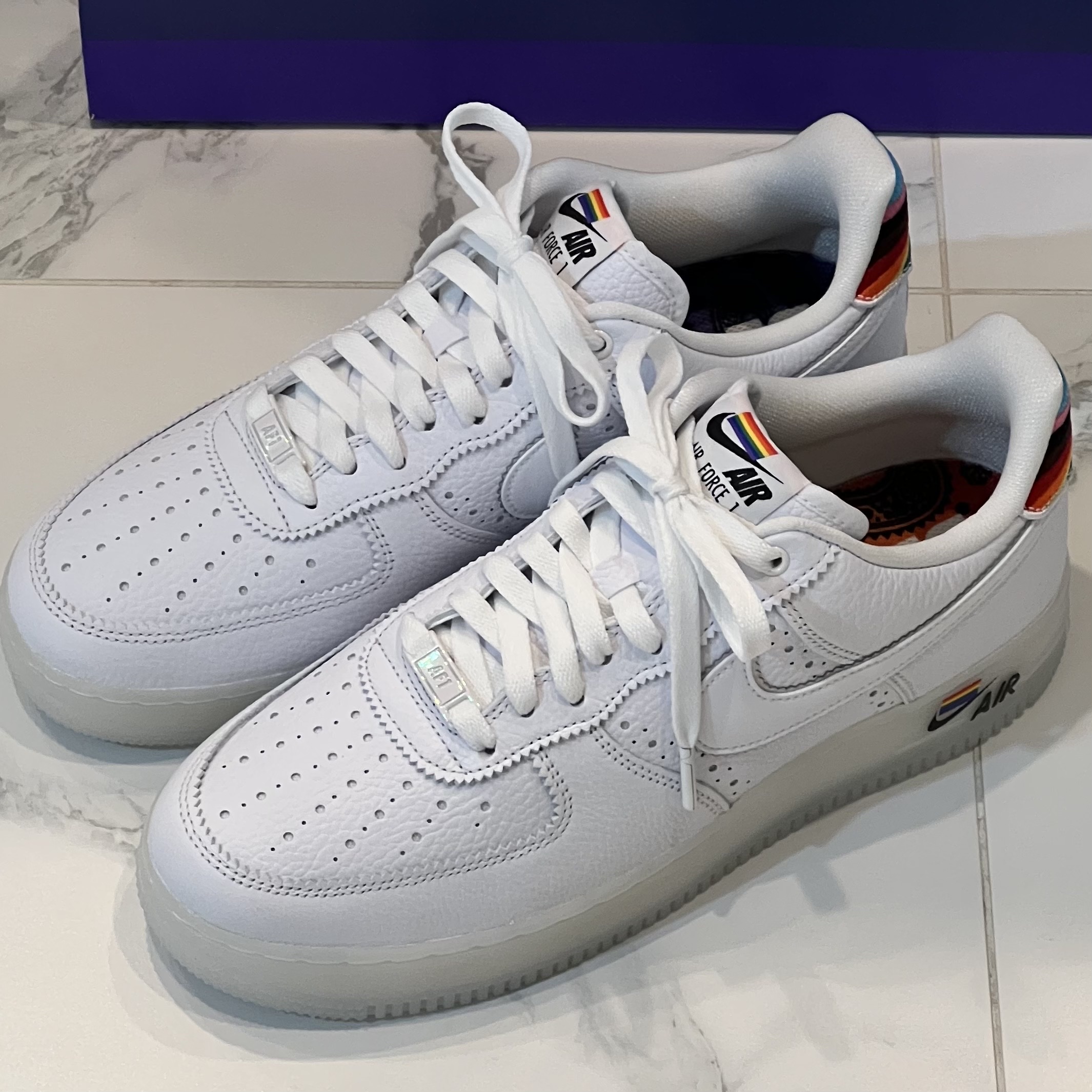 Nike Air Force 1 Low Be True 2020 착용 스타일 - 3