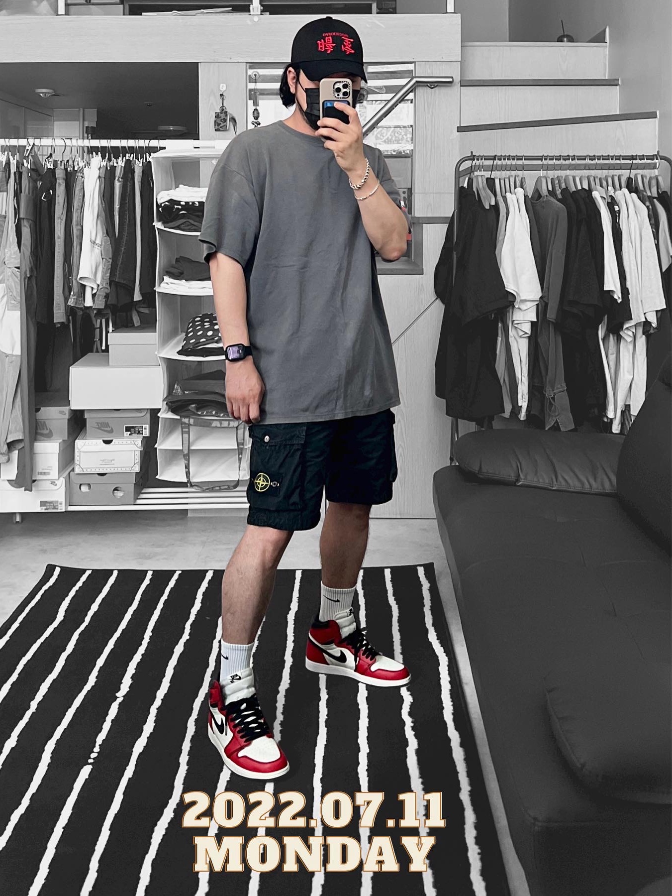 Nike x Peaceminusone Kwondo1 White, Jordan 1 x Travis Scott x Fragment Retro Low OG SP Military Blue 착용 스타일 - 5
