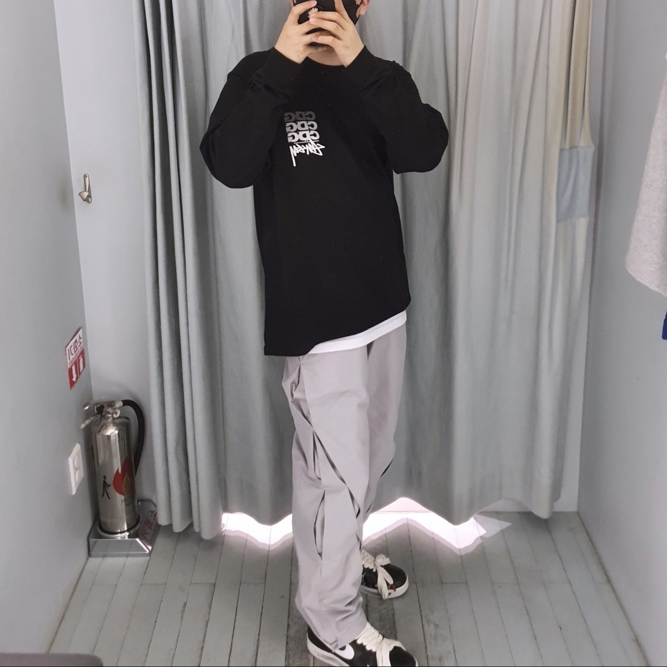 Nike x Peaceminusone Air Force 1 Low Para-Noise, Stussy x CDG Dot LS T-Shirt Black 착용 스타일