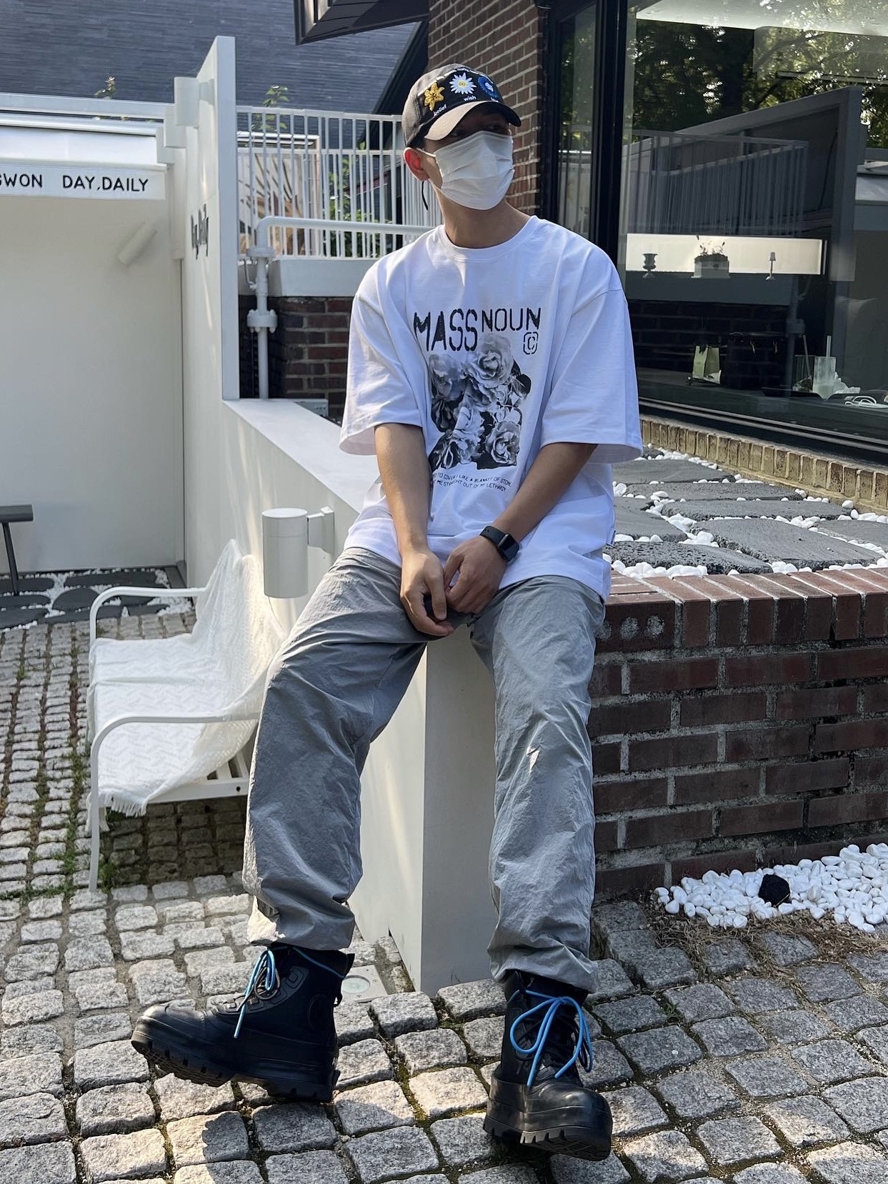 Converse x Ambush Chuck Taylor All Star Duck Boot Black 착용 스타일 - 1