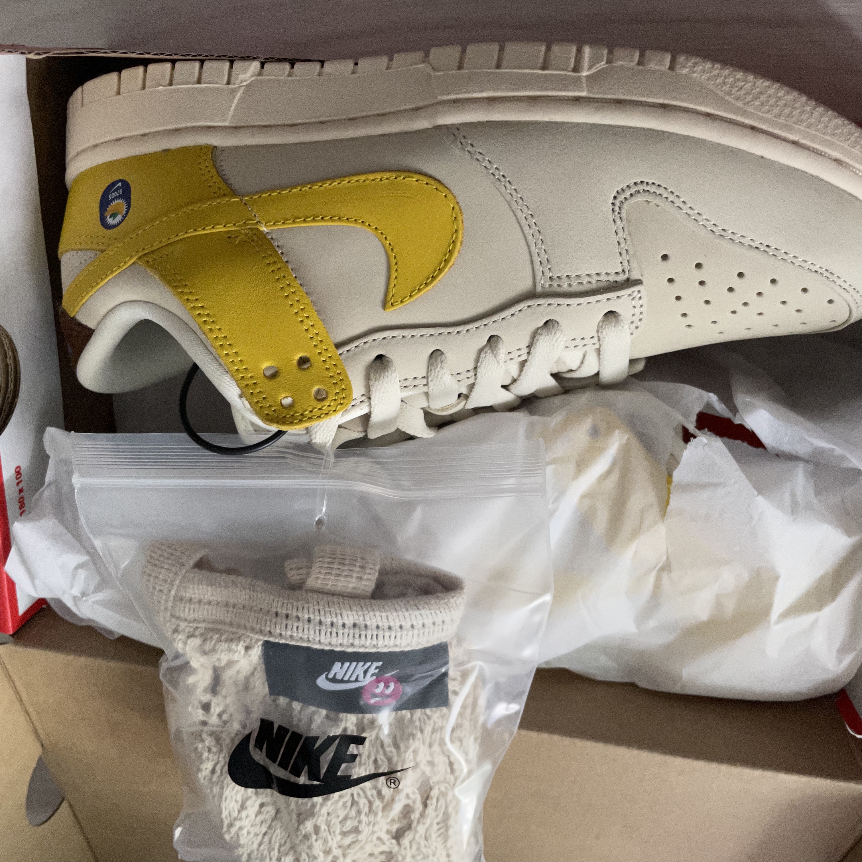 (W) Nike Dunk Low LX Banana 착용 스타일 - 1