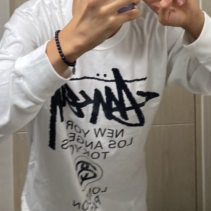 Stussy World Tour LS T-Shirt White 착용 스타일