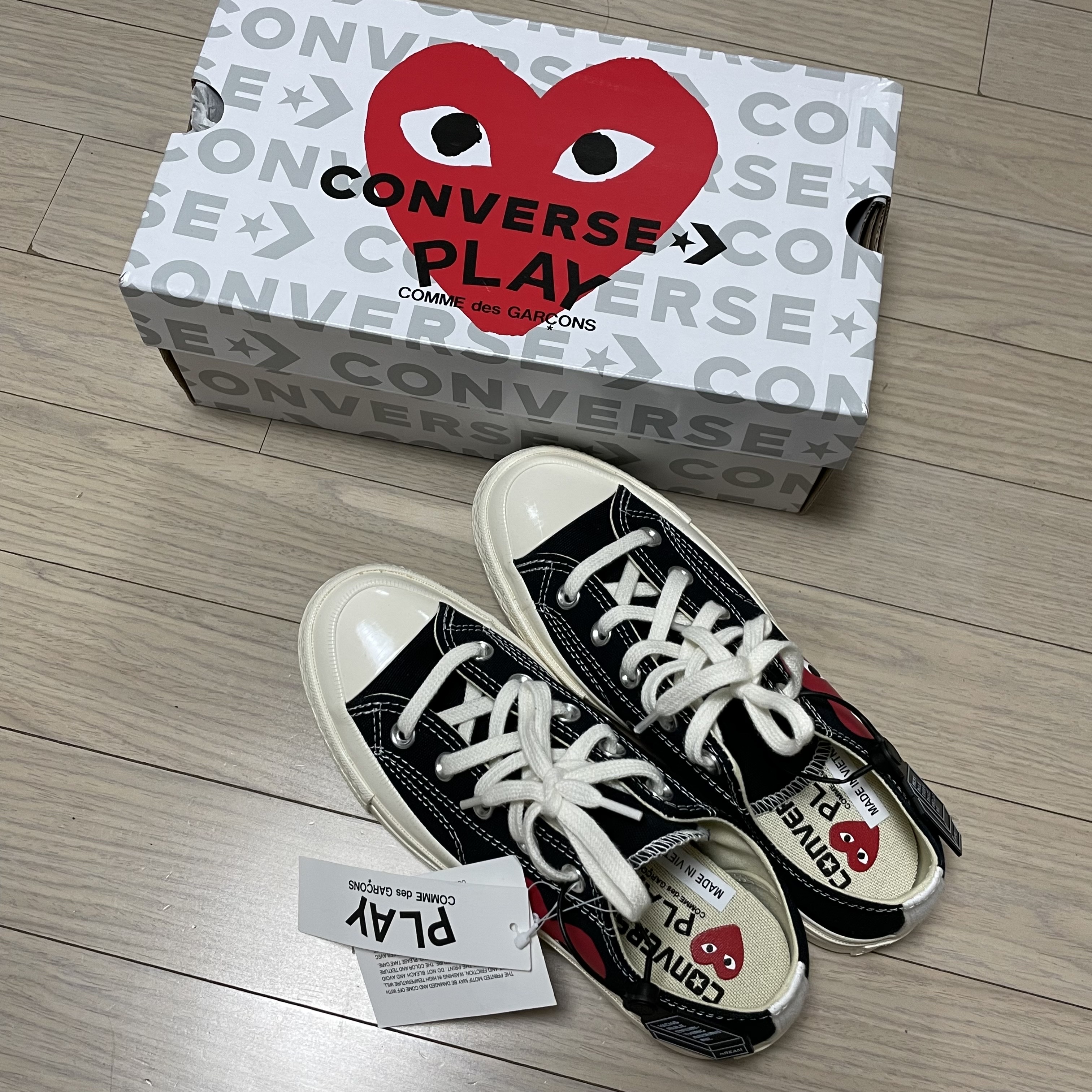 Converse x Play Comme des Garcons Chuck 70 Ox Black 착용 스타일