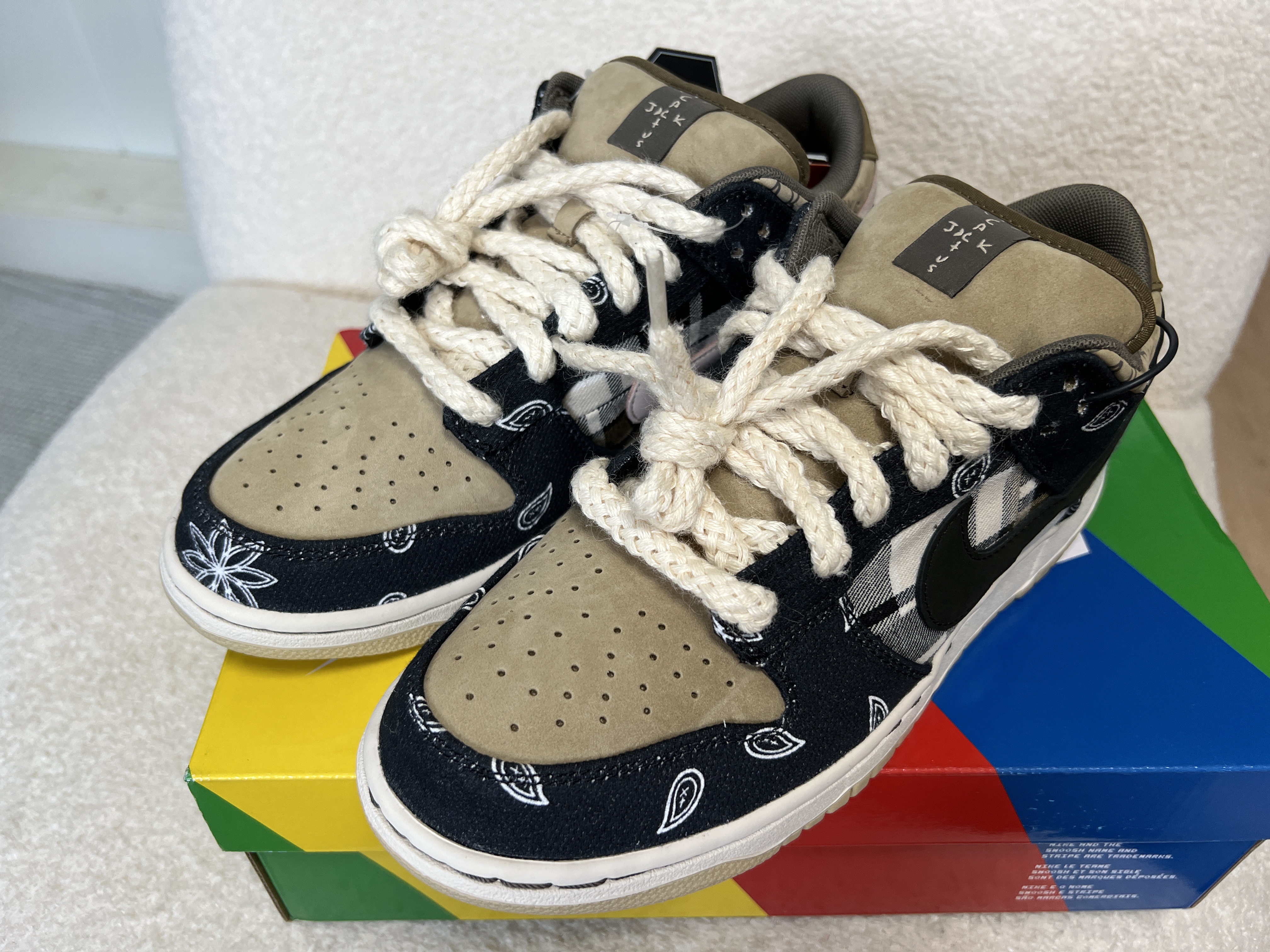 Nike x Travis Scott SB Dunk Low 착용 스타일 - 3