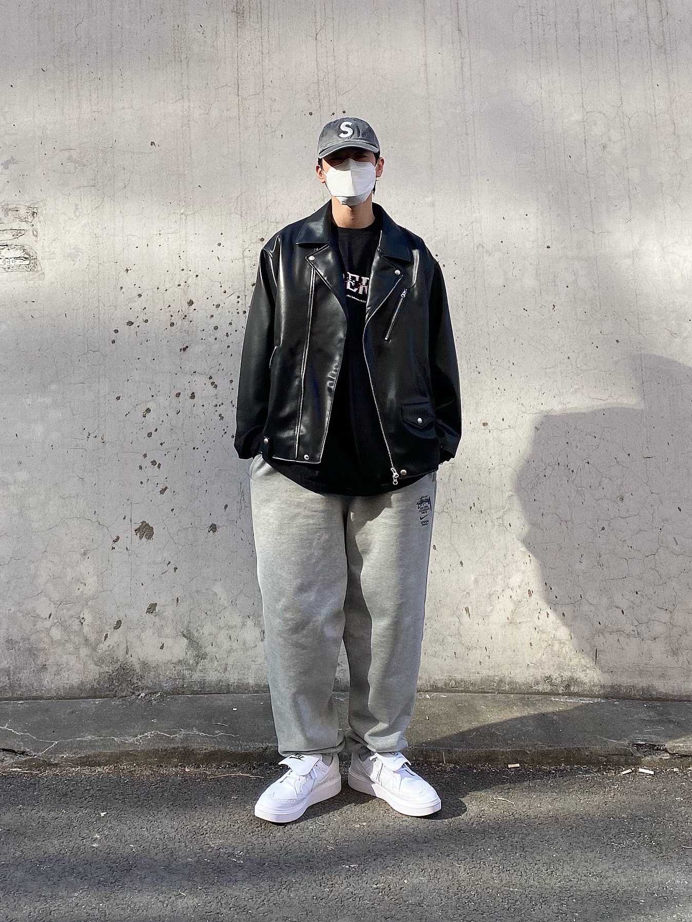 Nike x Peaceminusone Kwondo1 White, Nike x Stussy NRG ZR Fleece Pants Heather Grey - US/EU 착용 스타일 - 2
