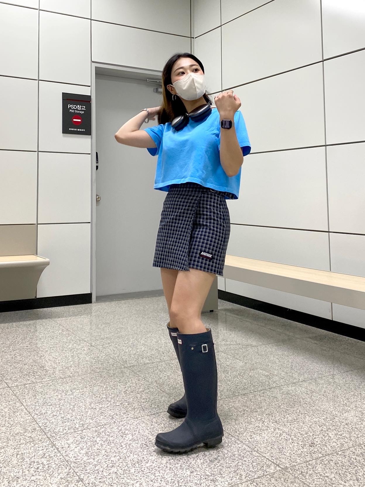 Apple Watch Nike Series 7 41mm GPS Midnight Aluminum Case with Nike Sport Band Anthracite Black (Korean Ver.), Apple AirPods Max Lightning Space Gray (Korean Ver.) 착용 스타일 - 2