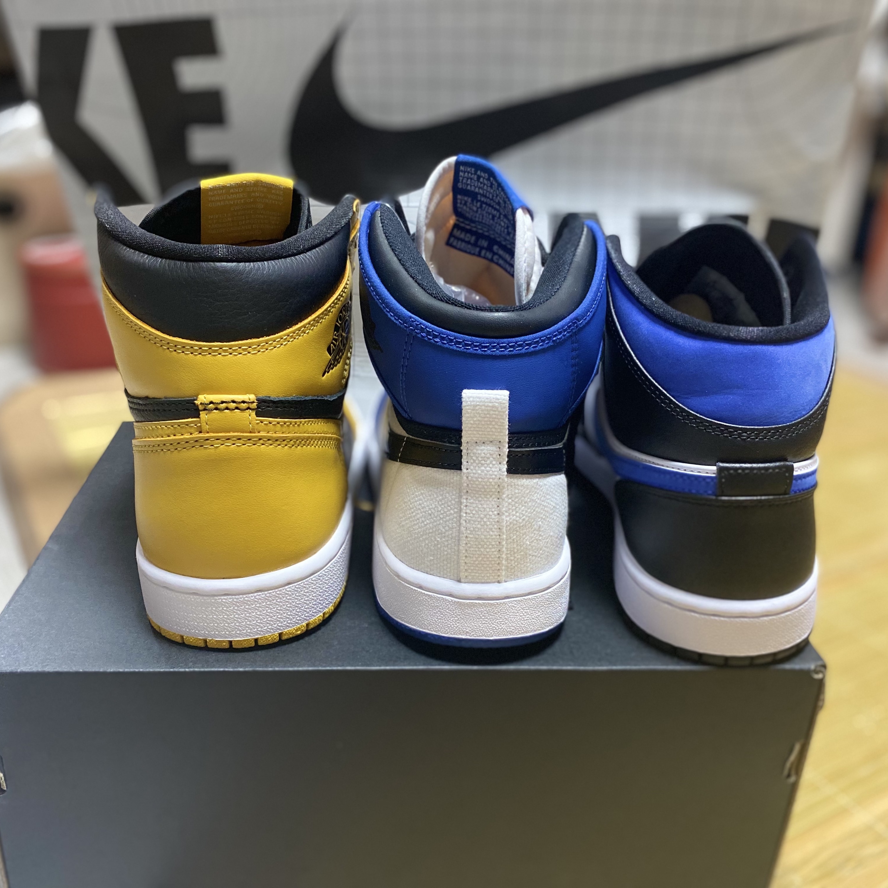 Jordan 1 Retro High OG Pollen, Jordan 1 KO Storm Blue 착용 스타일