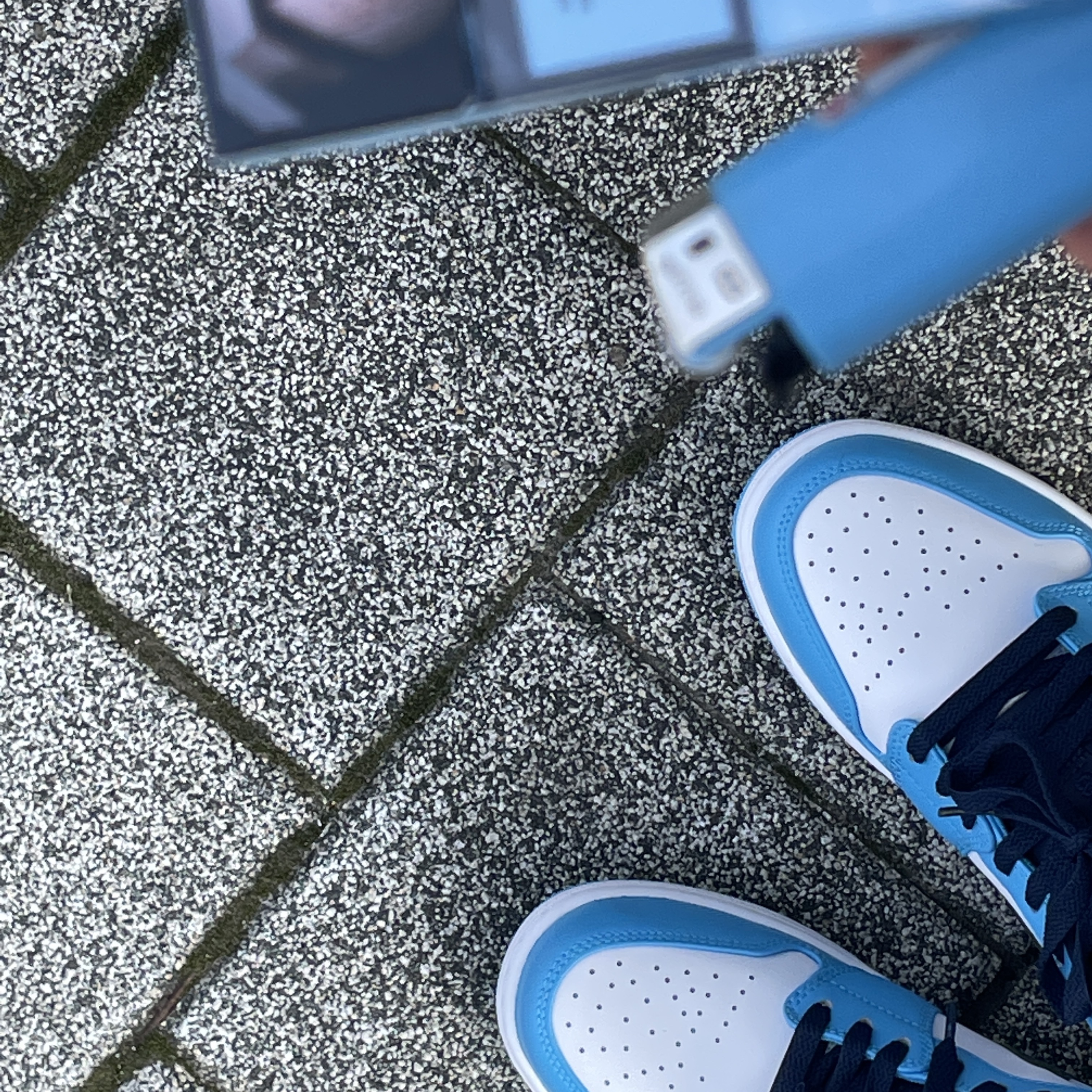 Jordan 1 Low Dark Powder Blue 착용 스타일