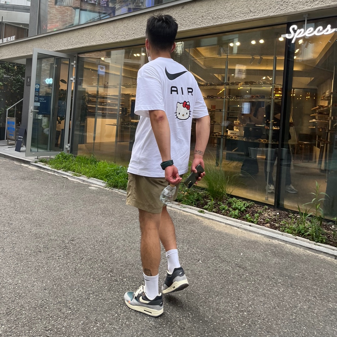 Nike x Hello Kitty NRG Air T-Shirt White - Asia, Nike x Kasina Air Max 1 SP Won-Ang Particle Grey 착용 스타일