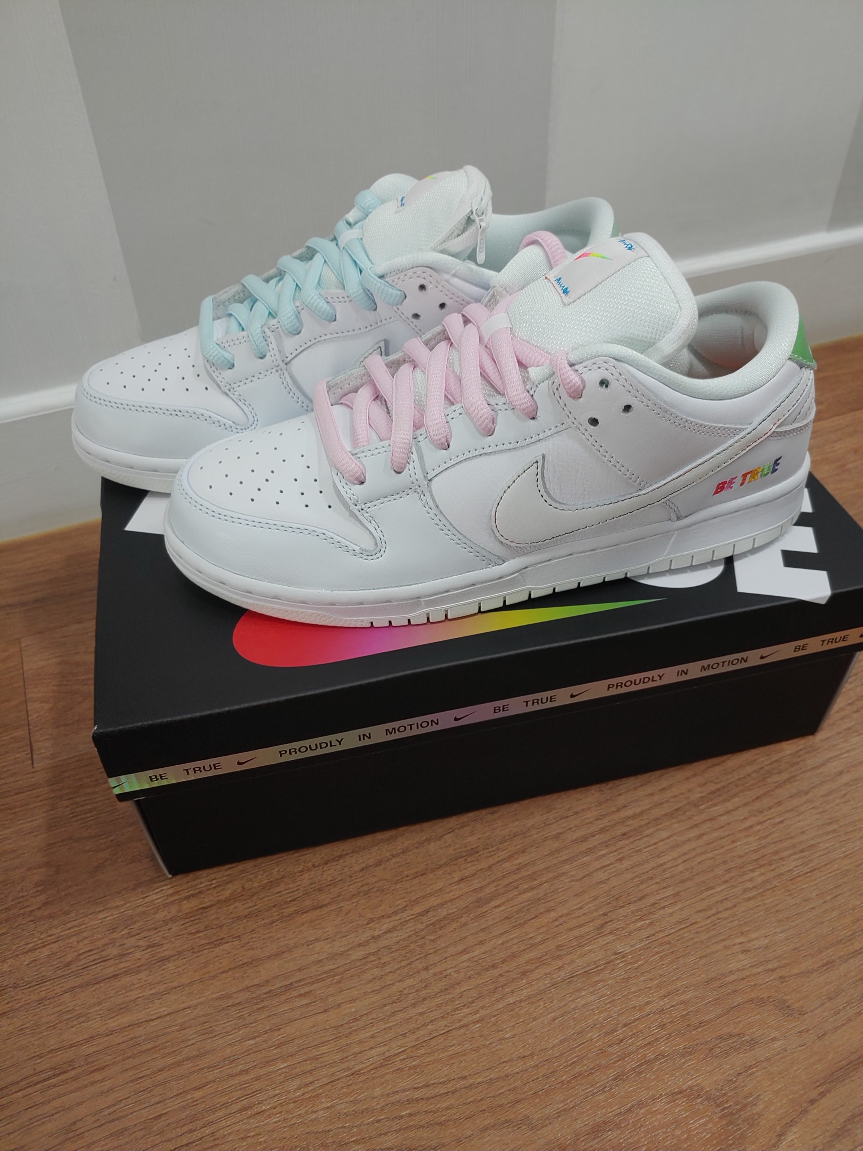 Nike SB Dunk Low Pro Be True 착용 스타일 - 1