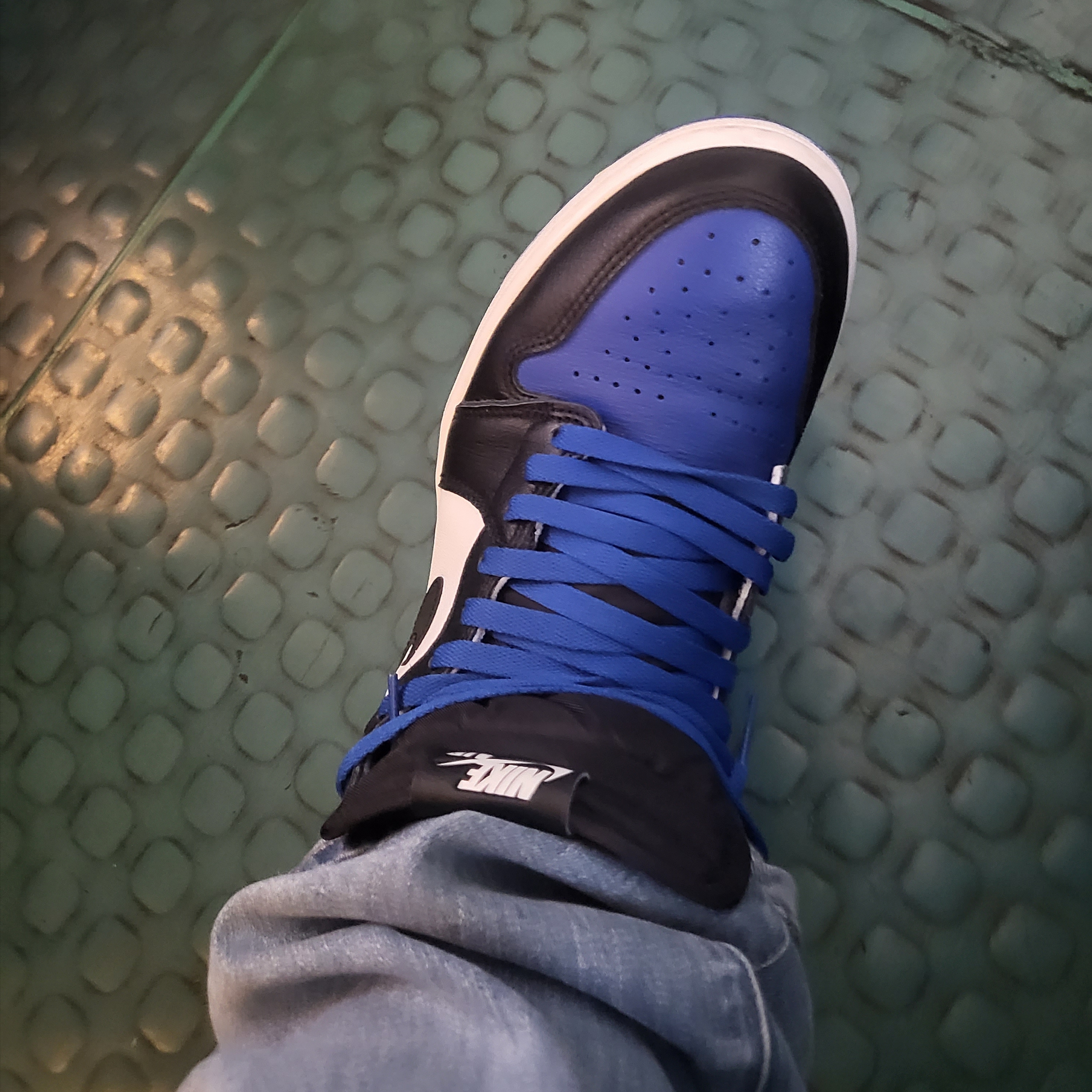 Jordan 1 Retro High OG Royal Toe 착용 스타일