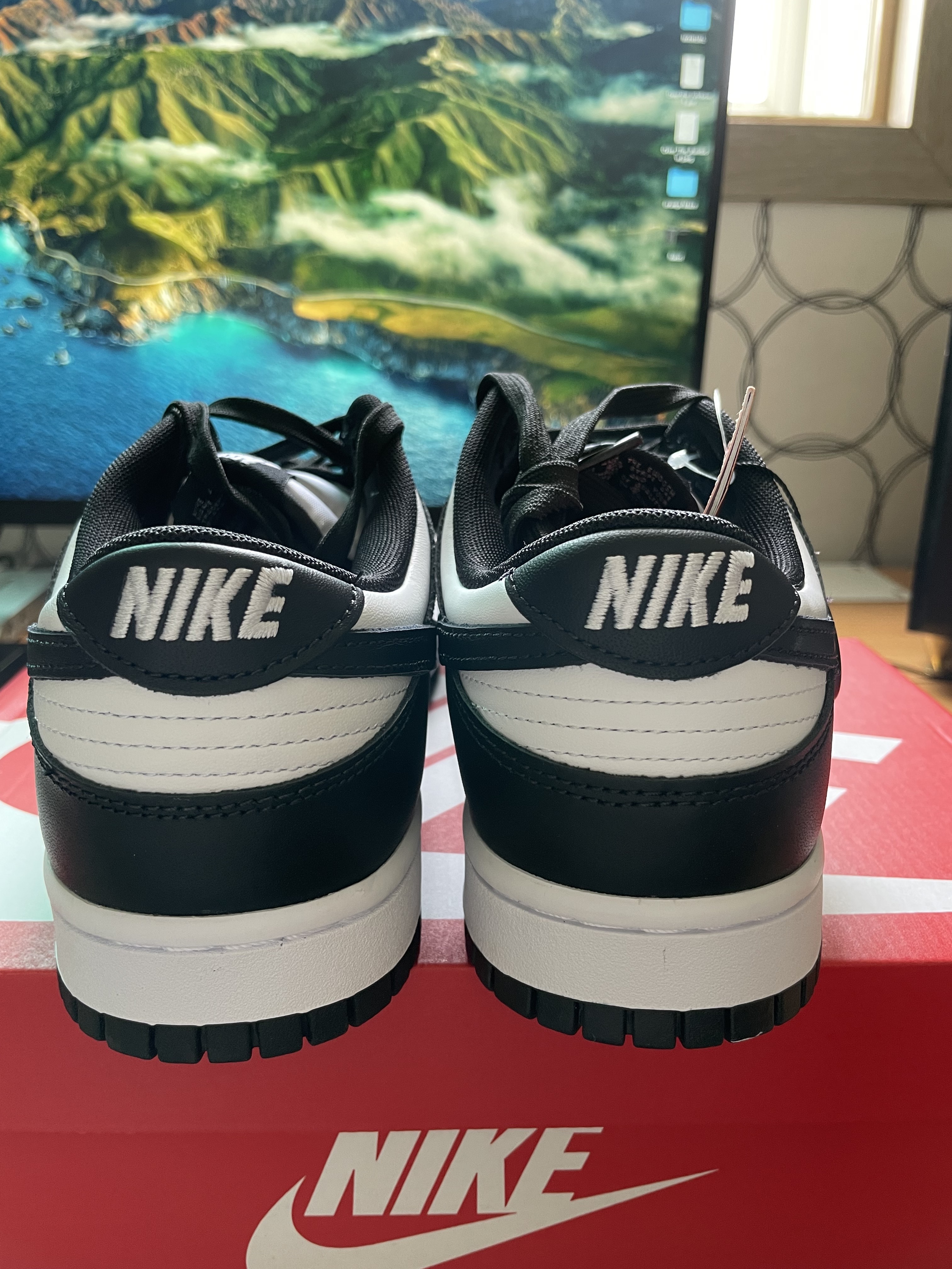 Nike Dunk Low Retro Black 착용 스타일 - 2