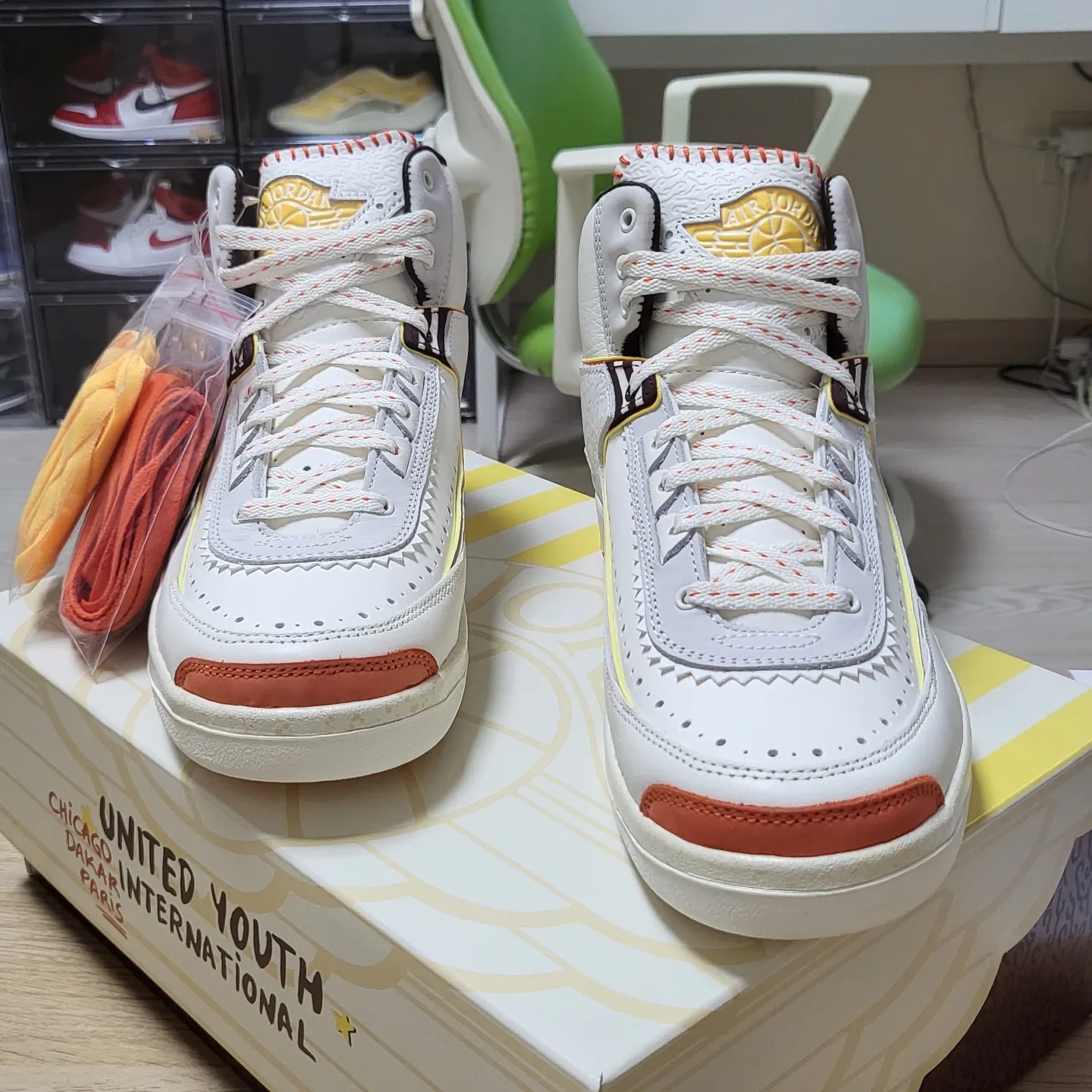 Jordan 2 x Maison Chateau Rouge Retro SP Orange and Sail 착용 스타일 - 2