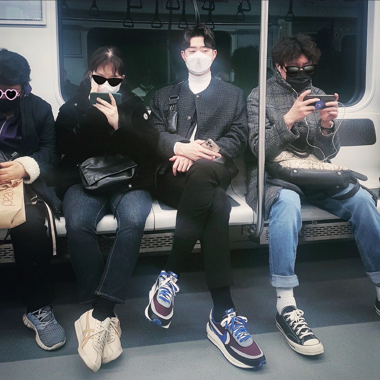 Nike x Sacai x Undercover LDWaffle Night Maroon Team Royal 착용 스타일 - 3