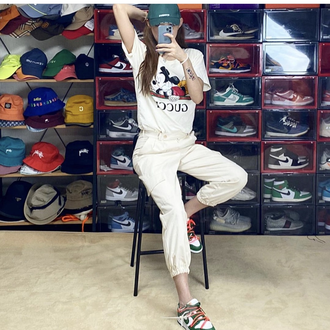 Nike x Off-White Dunk Low Pine Green 착용 스타일 - 1
