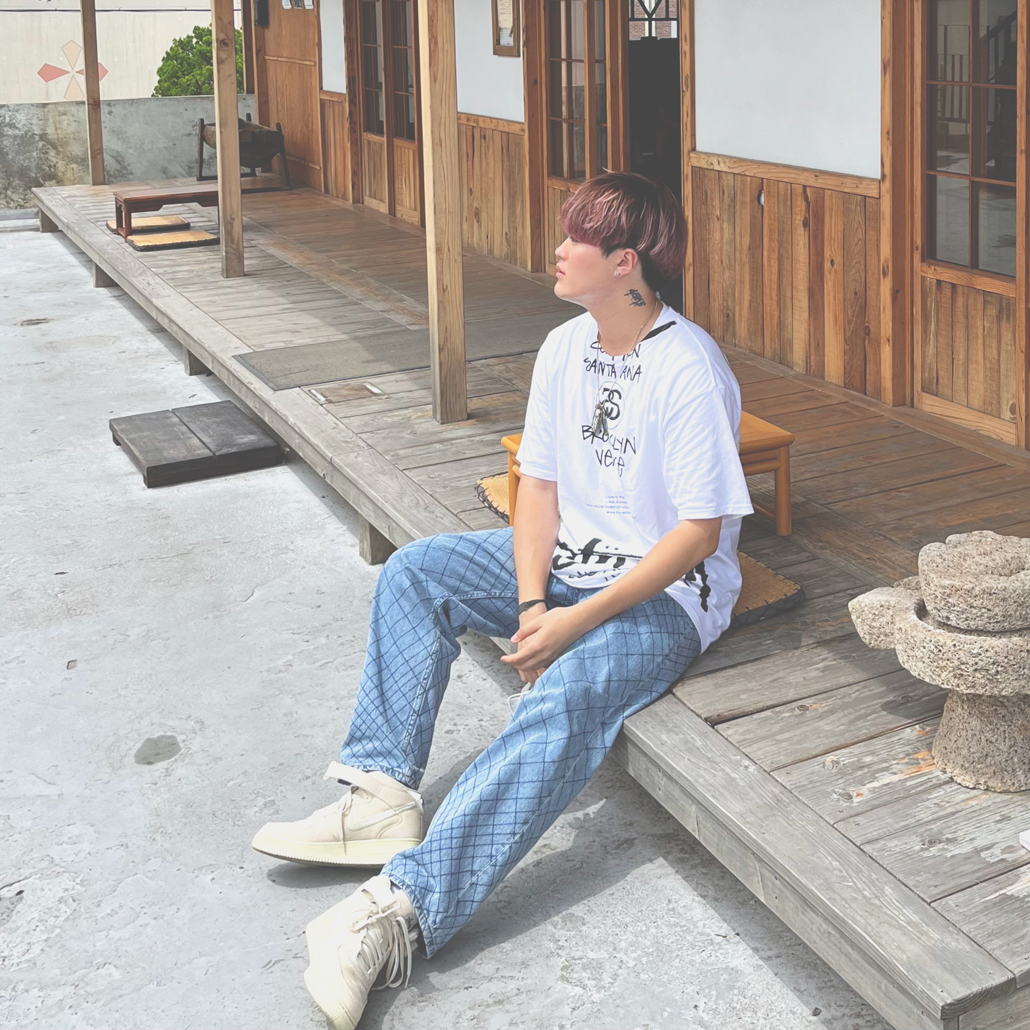 Stussy x Takahiromiyashita The Soloist 40 WT T-Shirt, Nike x Stussy Air Force 1 '07 Mid SP Fossil 착용 스타일