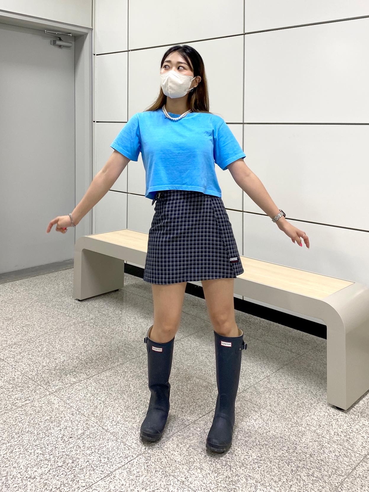 Apple Watch Nike Series 7 41mm GPS Midnight Aluminum Case with Nike Sport Band Anthracite Black (Korean Ver.), Apple AirPods Max Lightning Space Gray (Korean Ver.) 착용 스타일 - 3