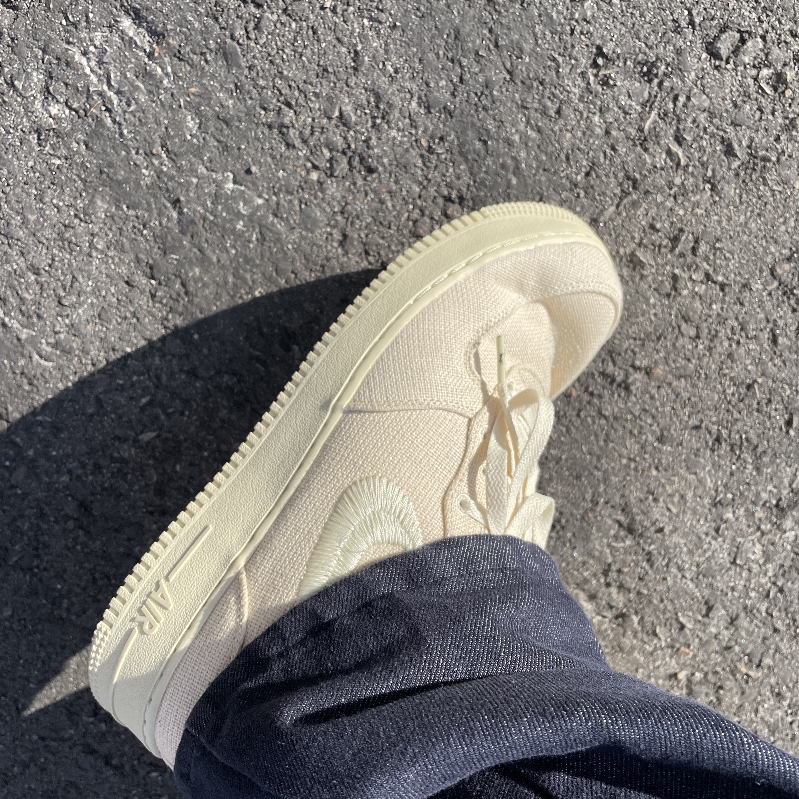 Nike x Stussy Air Force 1 '07 Mid SP Fossil 착용 스타일 - 1