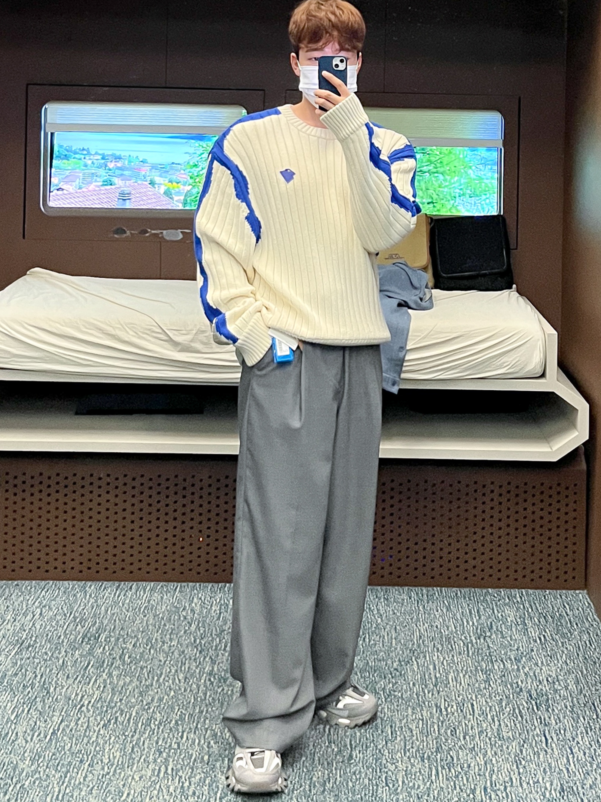 Balenciaga Track Sneakers Grey White 2019 착용 스타일