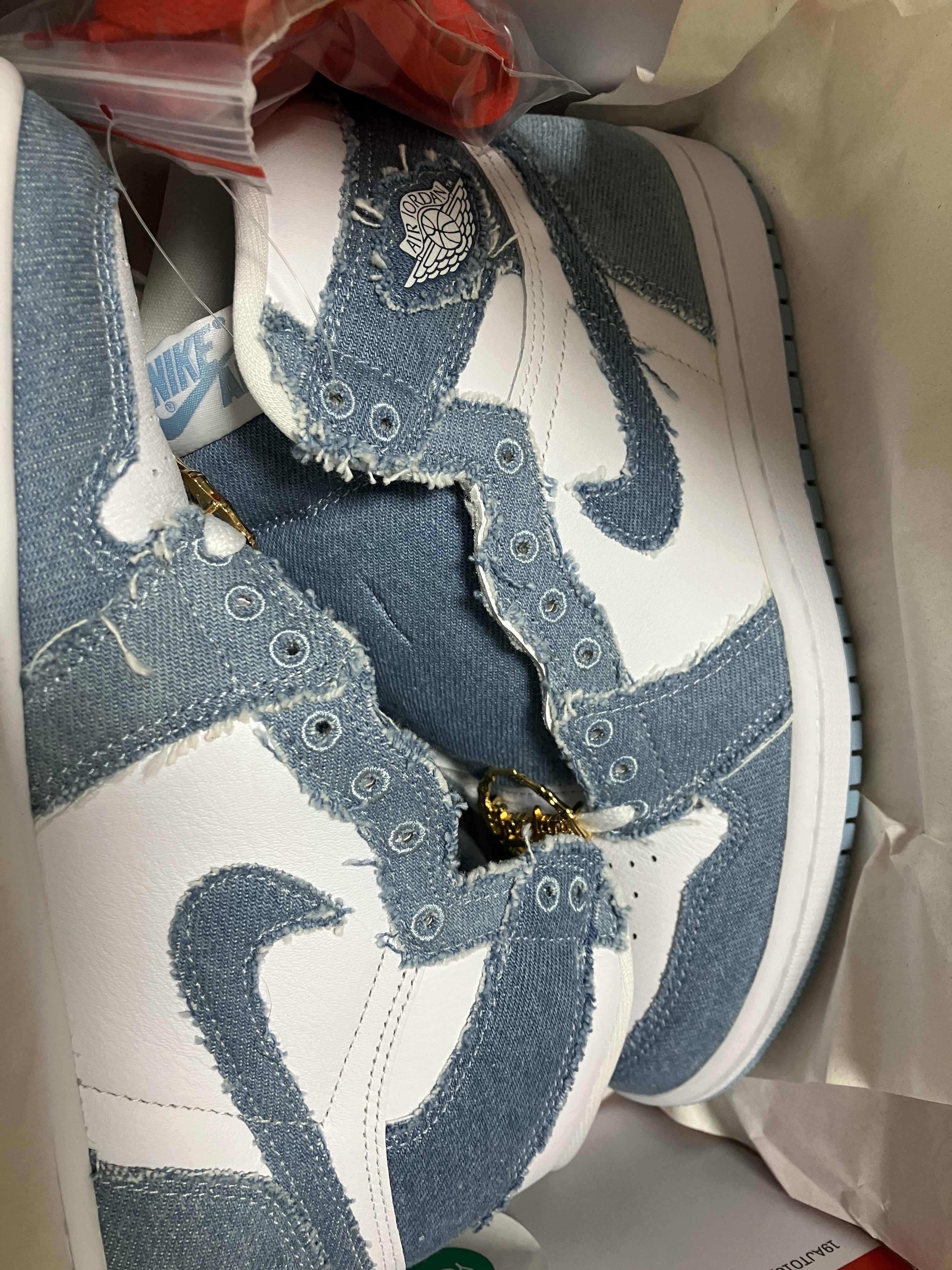 (W) Jordan 1 Retro High OG Denim 착용 스타일