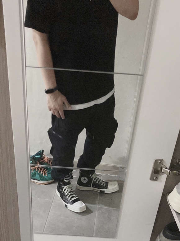Converse x Drkshdw Turbodrk Chuck 70 Hi Black Lacquered Denim 착용 스타일