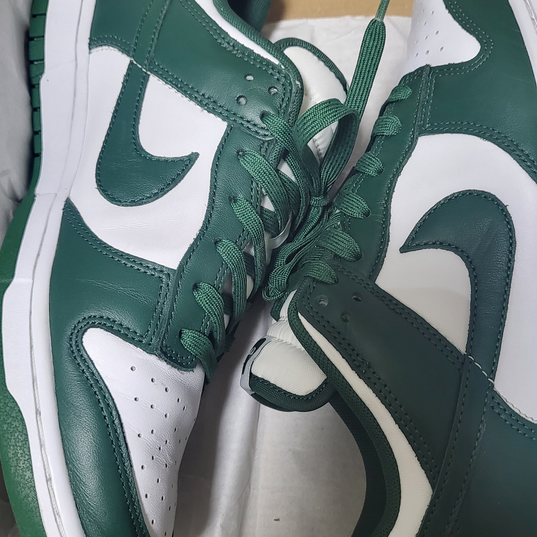 Nike Dunk Low Retro Varsity Green 착용 스타일 - 2