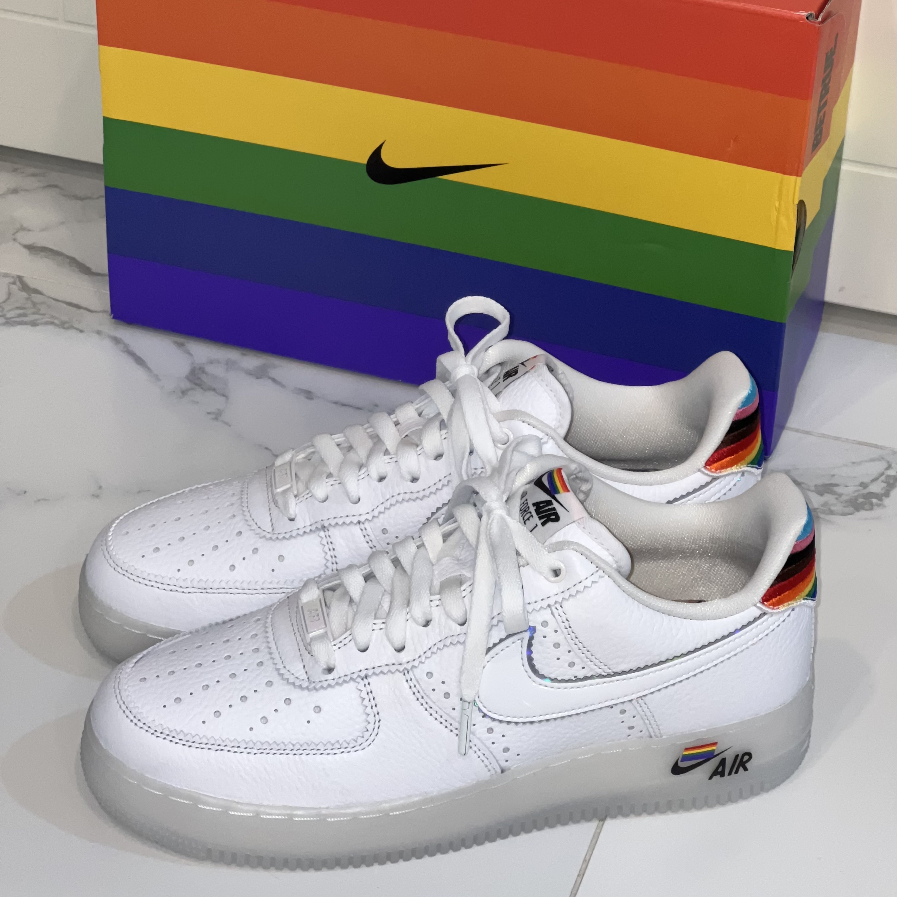 Nike Air Force 1 Low Be True 2020 착용 스타일 - 1