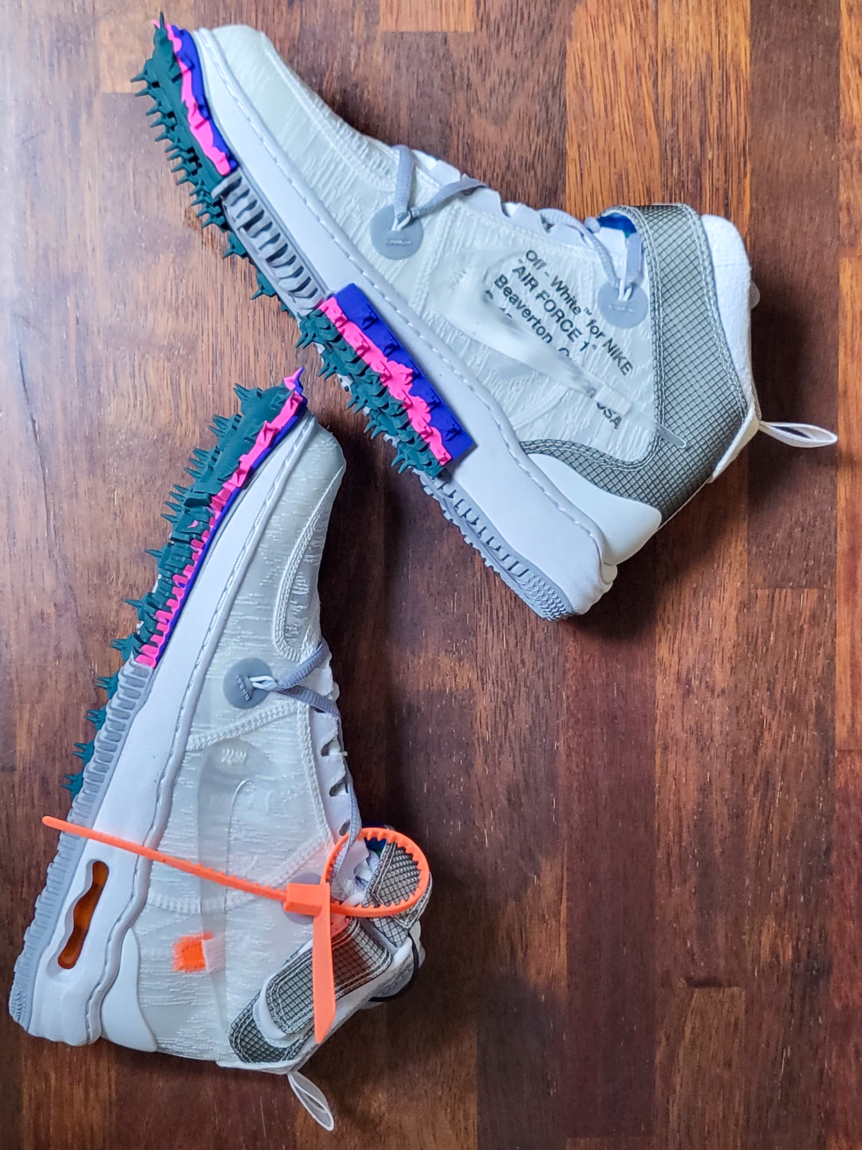 Nike x Off-White Air Force 1 Mid SP White 착용 스타일 - 2