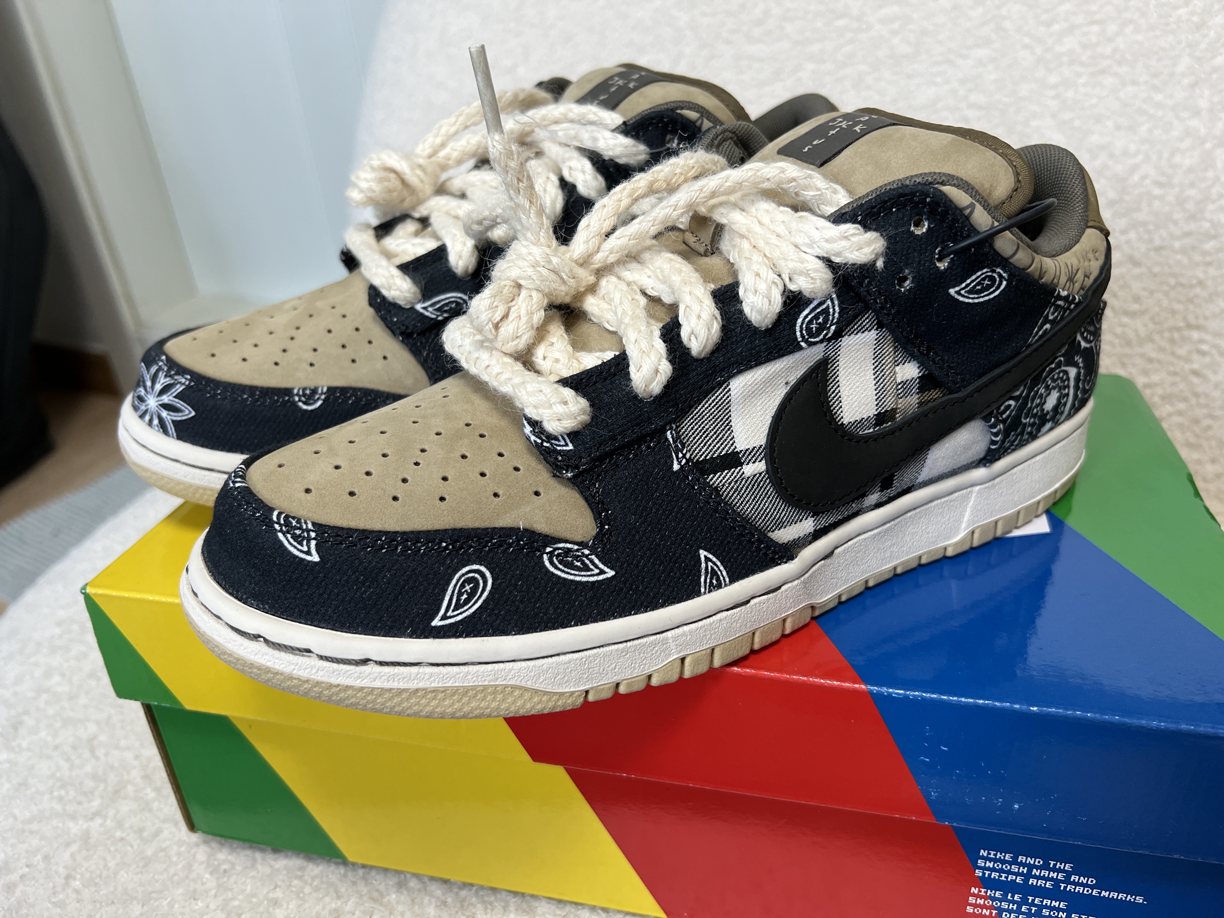 Nike x Travis Scott SB Dunk Low 착용 스타일 - 2