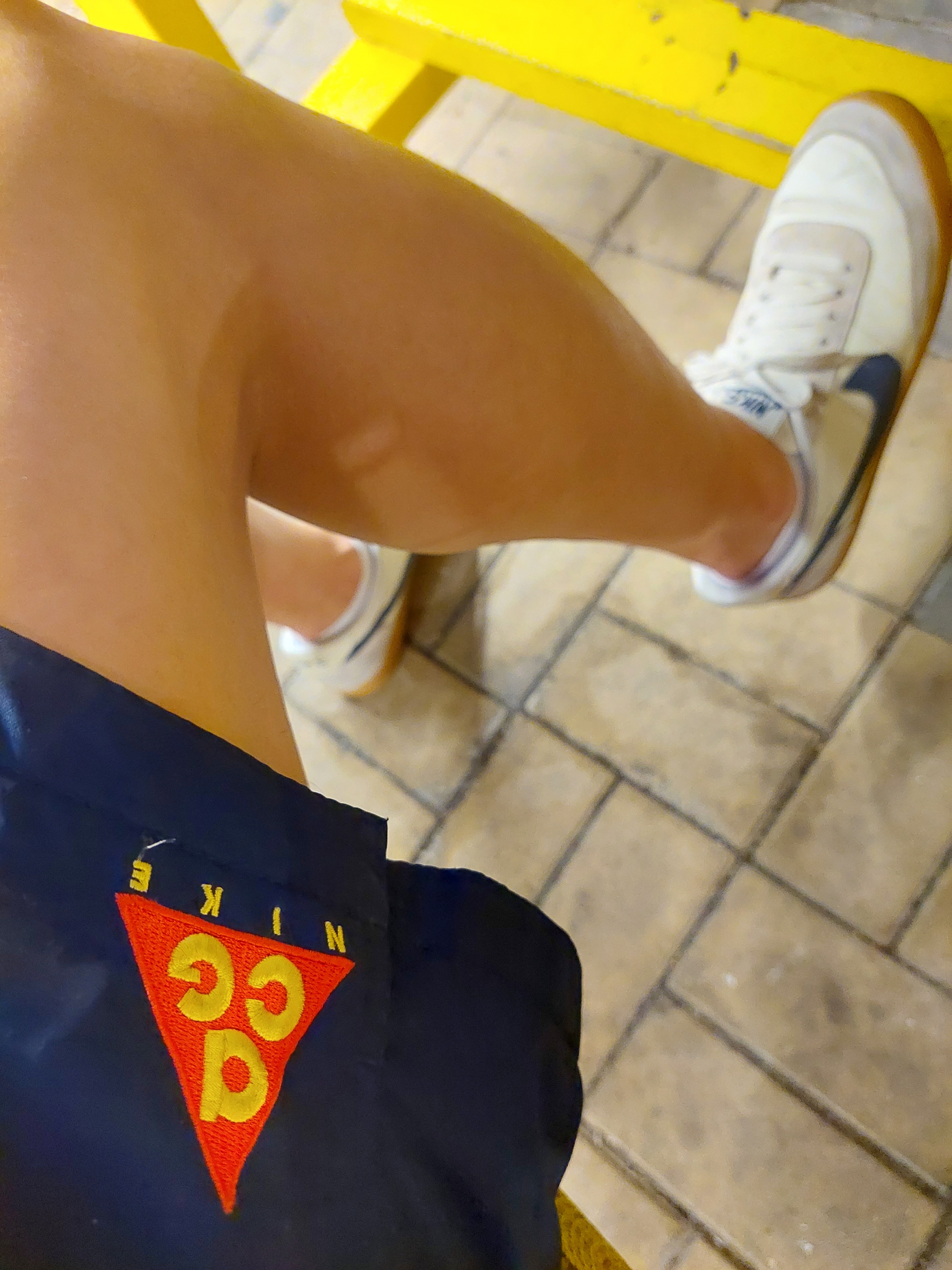 Nike ACG Woven Shorts Obsidian - US/EU, Nike x J.Crew Killshot 2 Sail Midnight Navy 착용 스타일