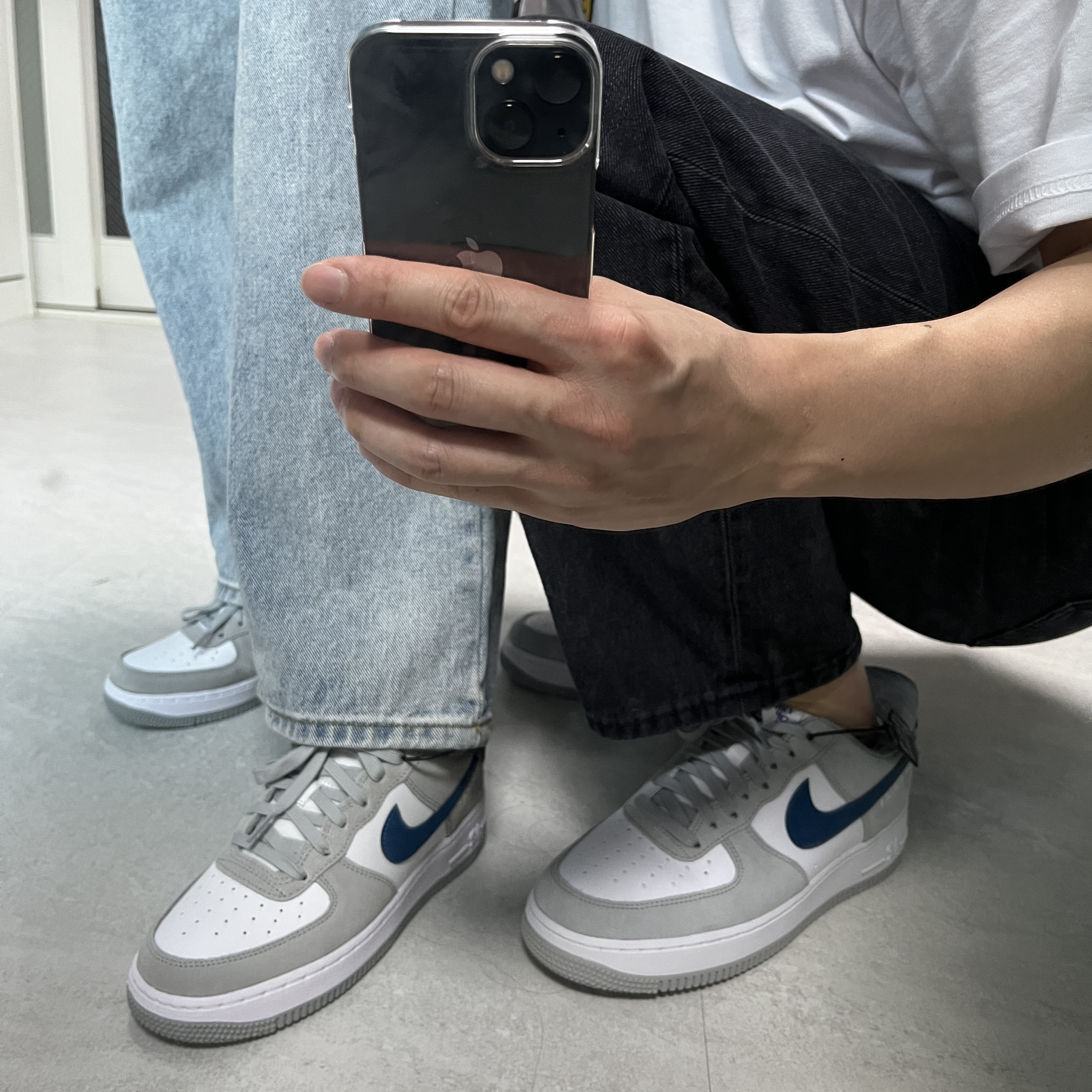 Nike Air Force 1 '07 LV8 Athletic Club Light Smoke Grey Marina, (GS) Nike Air Force 1 LV8 Athletic Club Light Smoke Grey Marina 착용 스타일