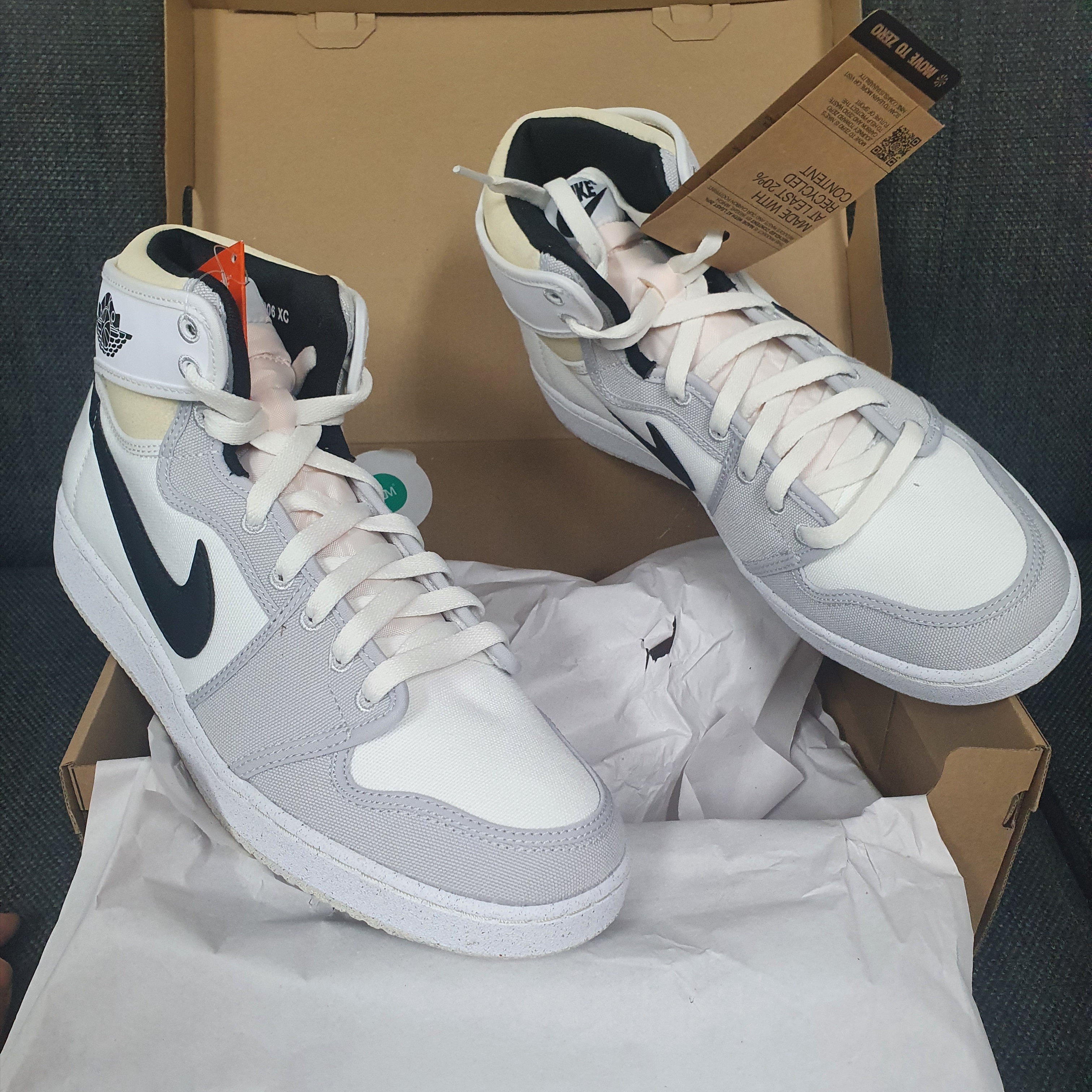 Jordan 1 KO White and Black 착용 스타일 - 1