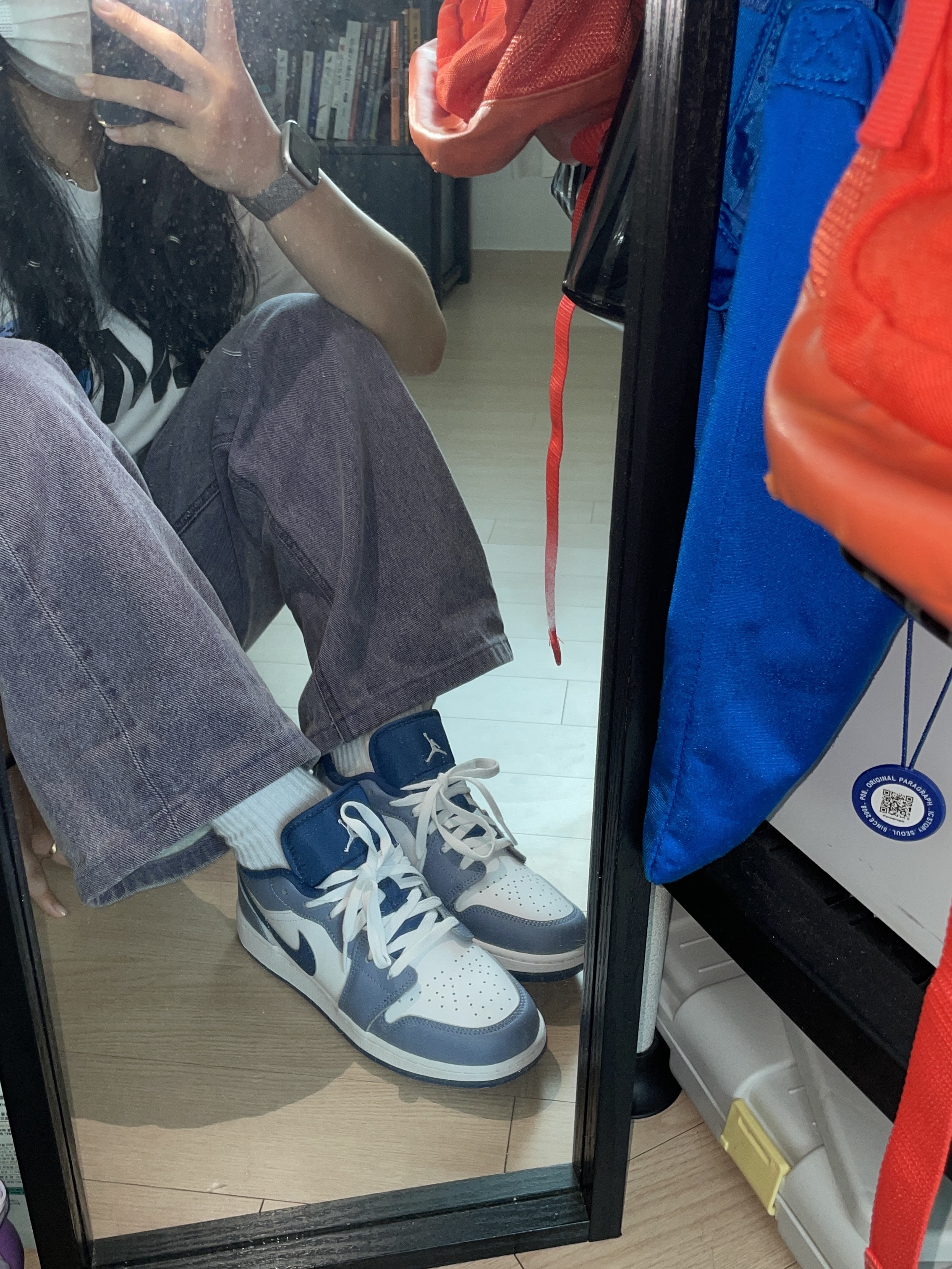 (GS) Jordan 1 Low SE Ashen Slate and Mystic Navy 착용 스타일 - 1